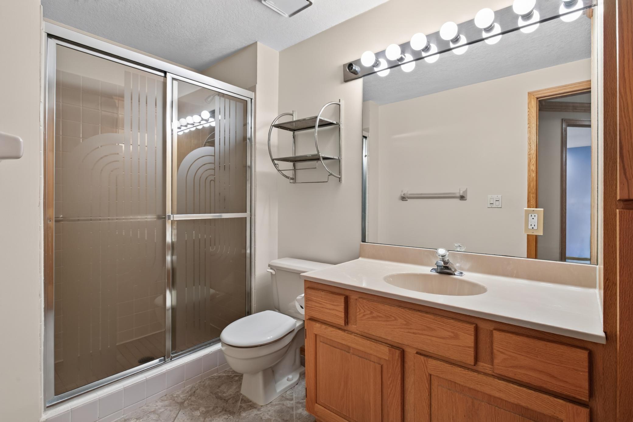 2117 Edinbrook Terrace Property Photo 28