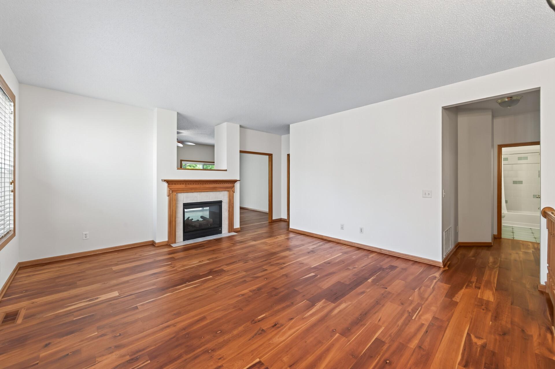 10986 Thone Road Property Photo 9
