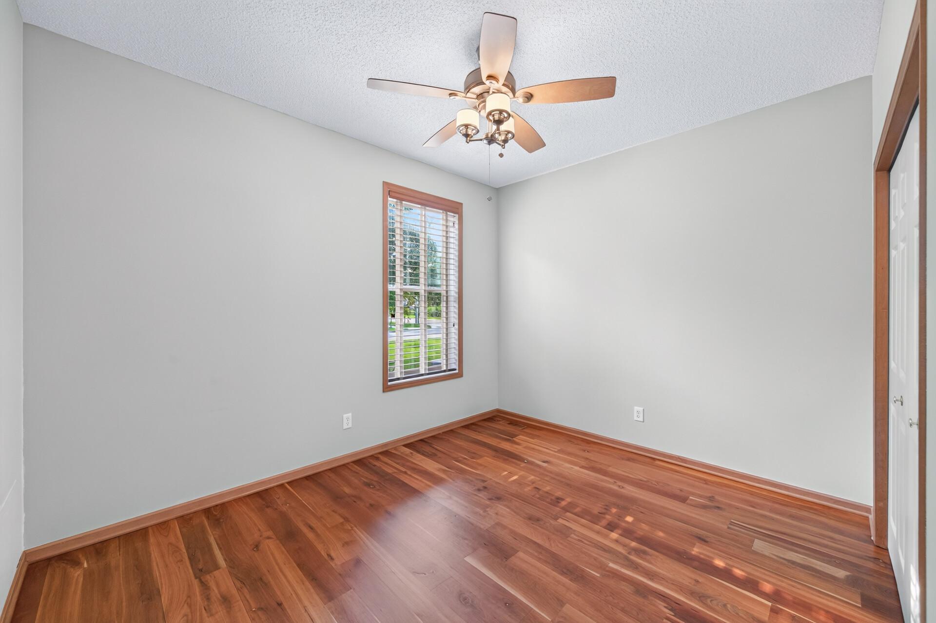 10986 Thone Road Property Photo 19
