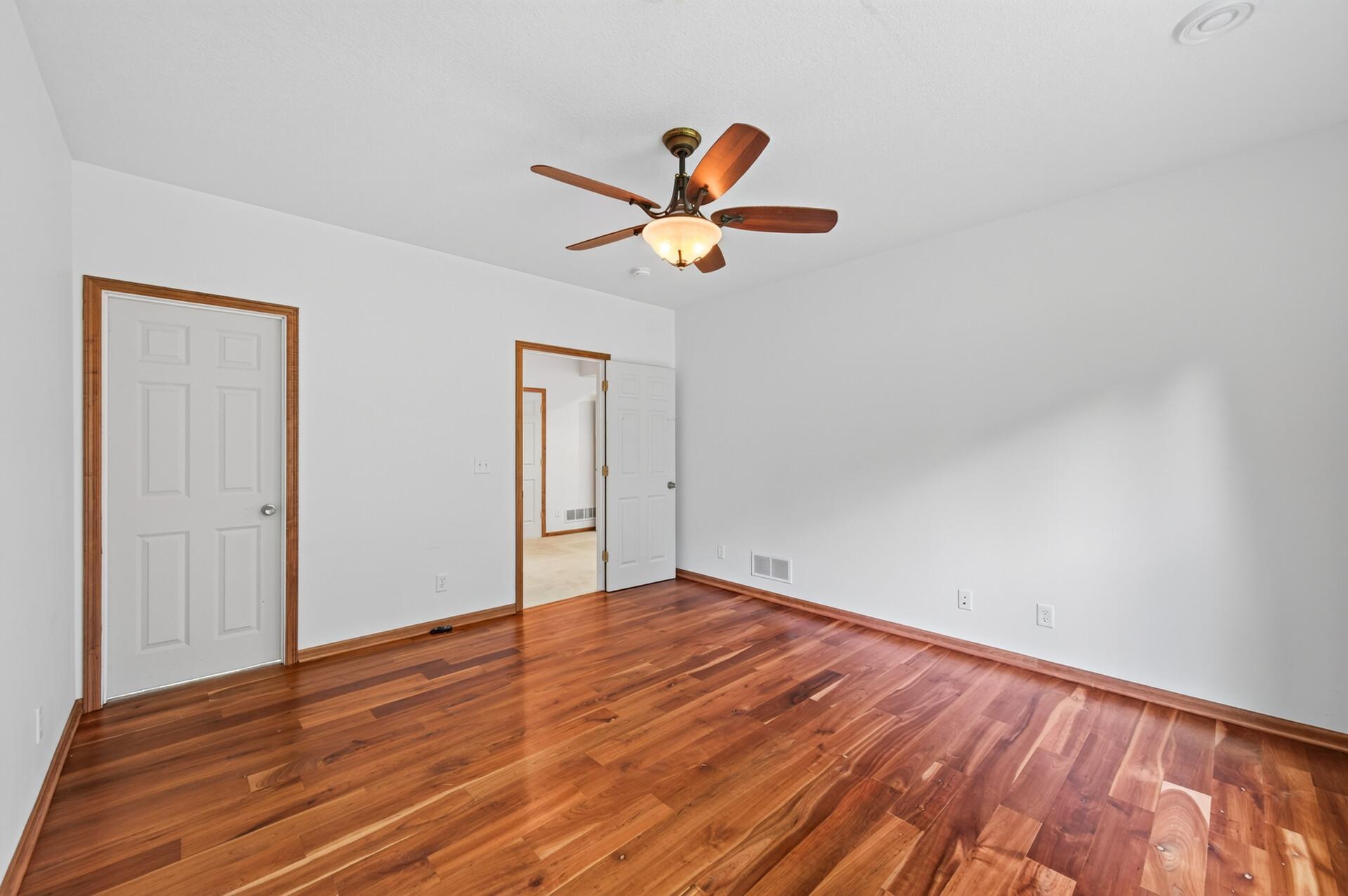 10986 Thone Road Property Photo 29