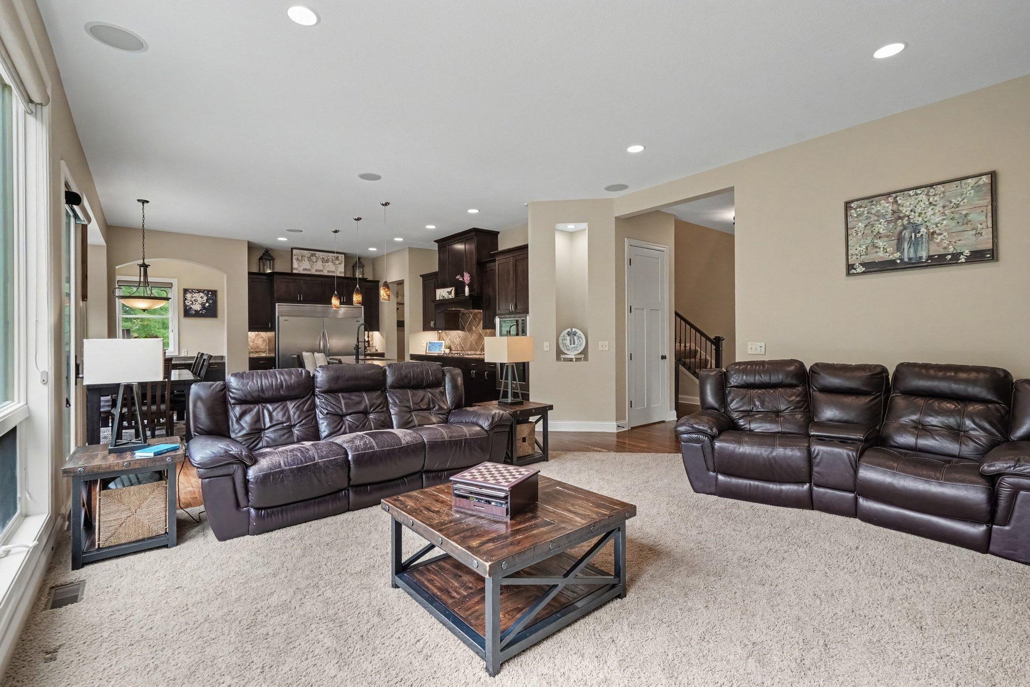 11665 Azure Court Property Photo 8