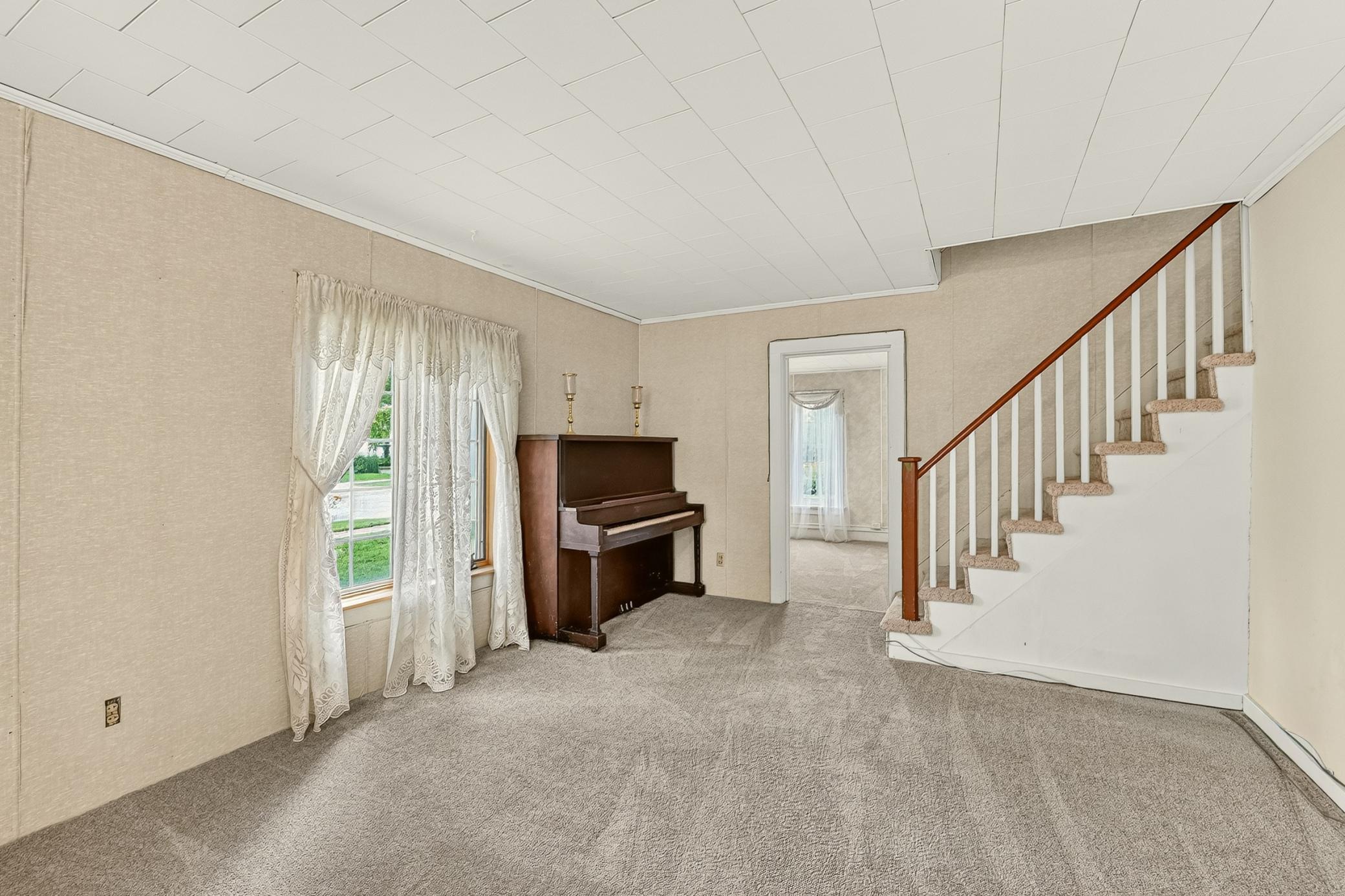 309 E Main Street Property Photo 12