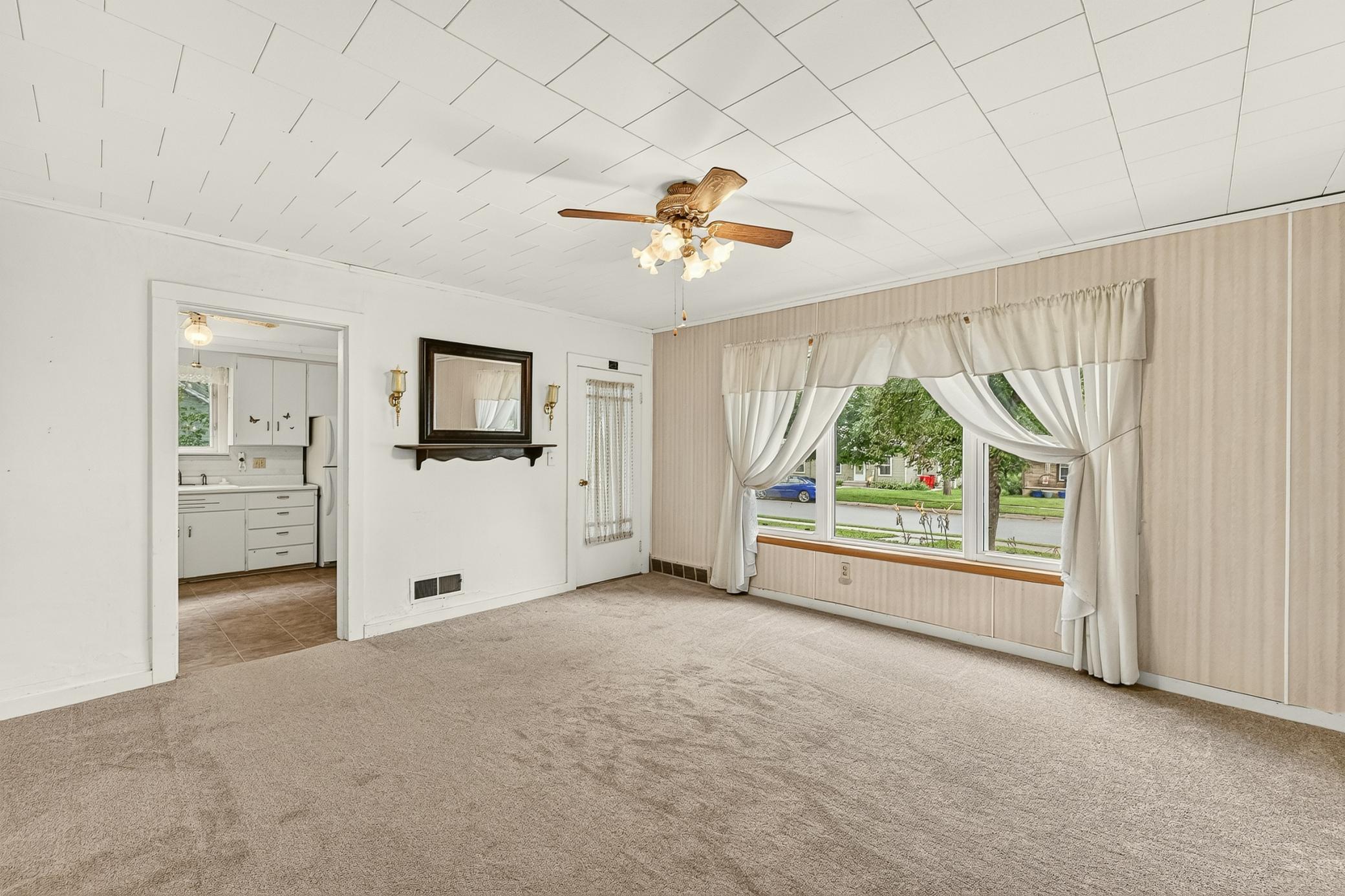 309 E Main Street Property Photo 13