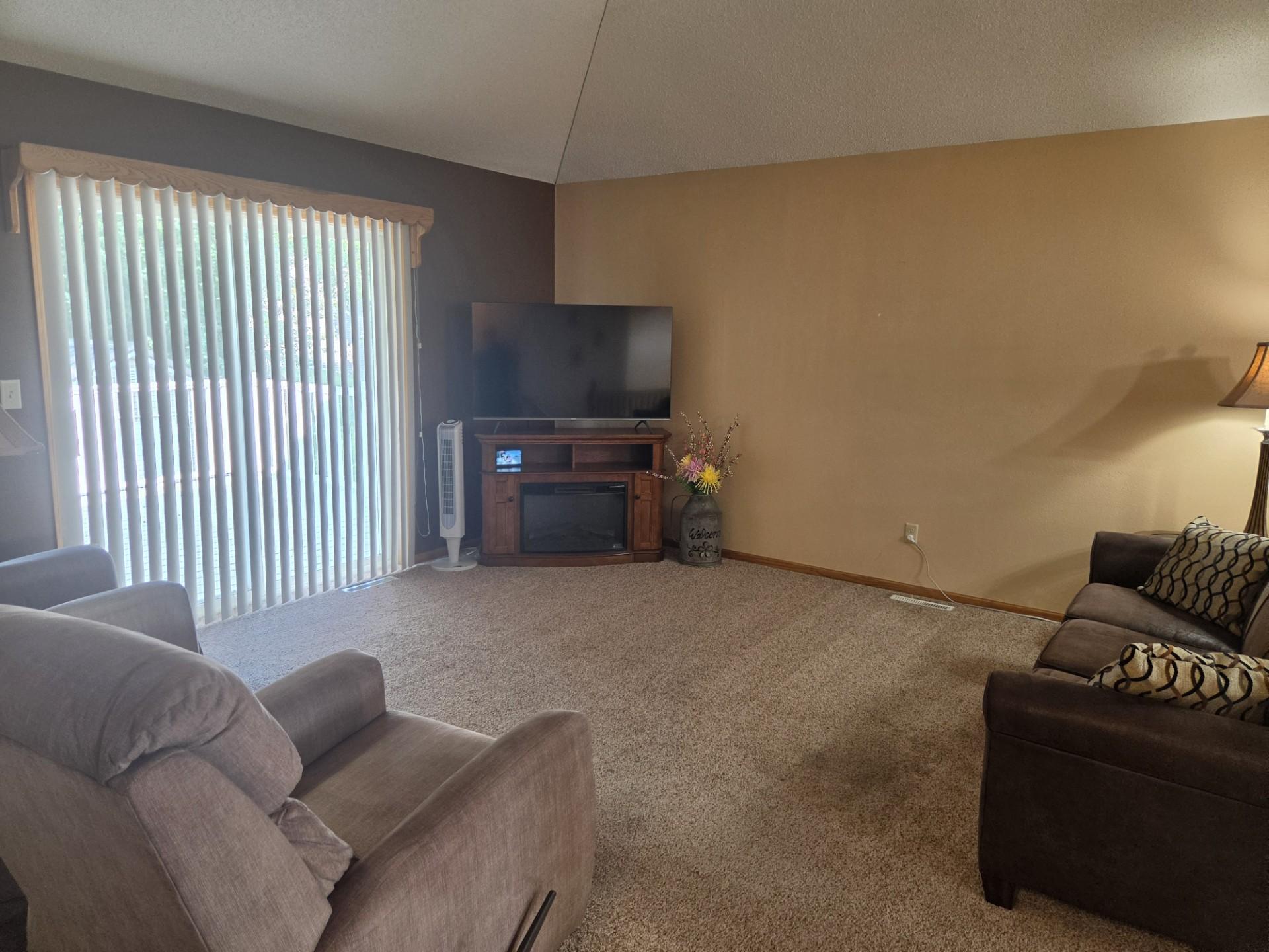 1819 Eastern Star Loop Property Photo 8