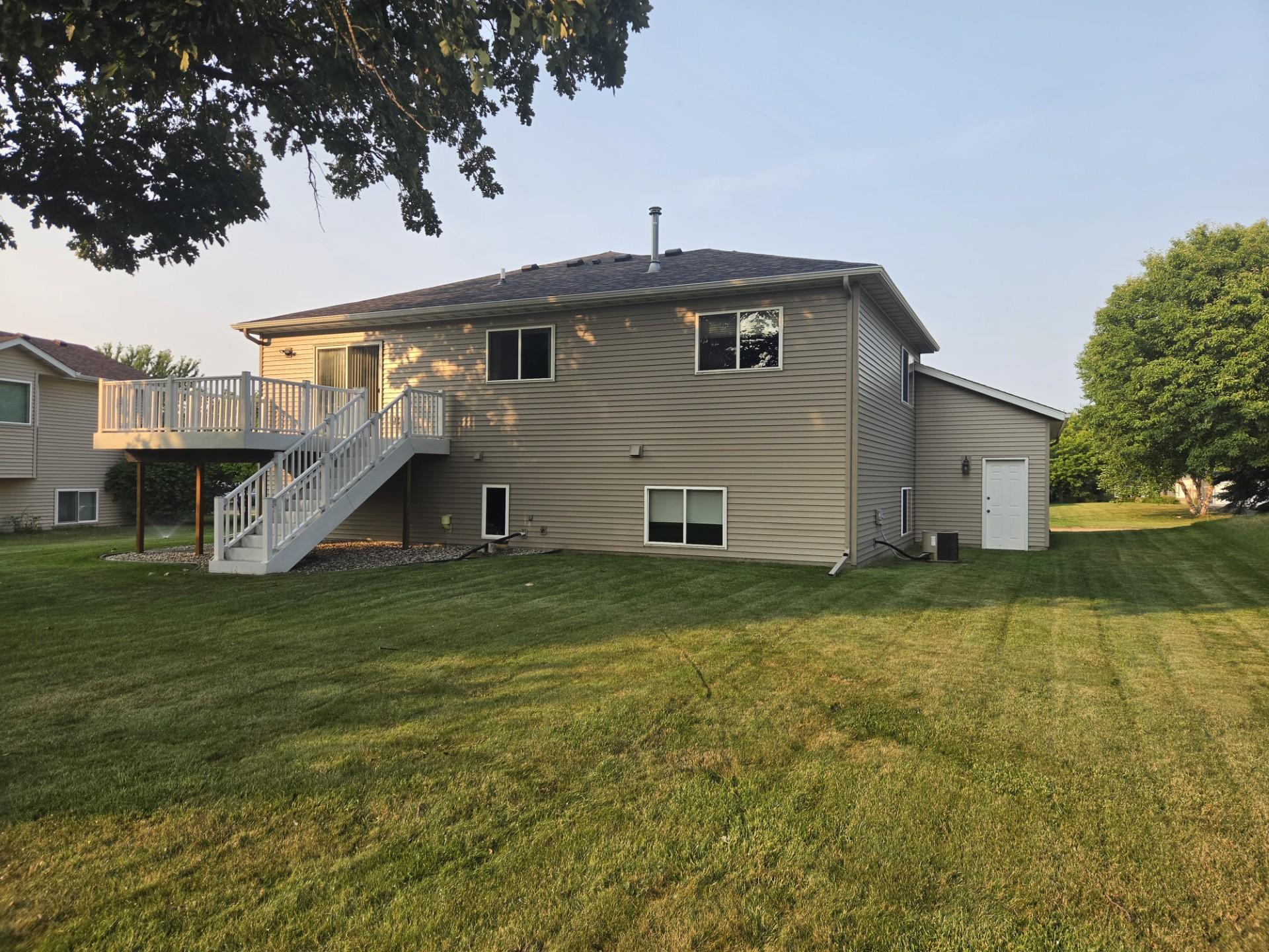 1819 Eastern Star Loop Property Photo 30