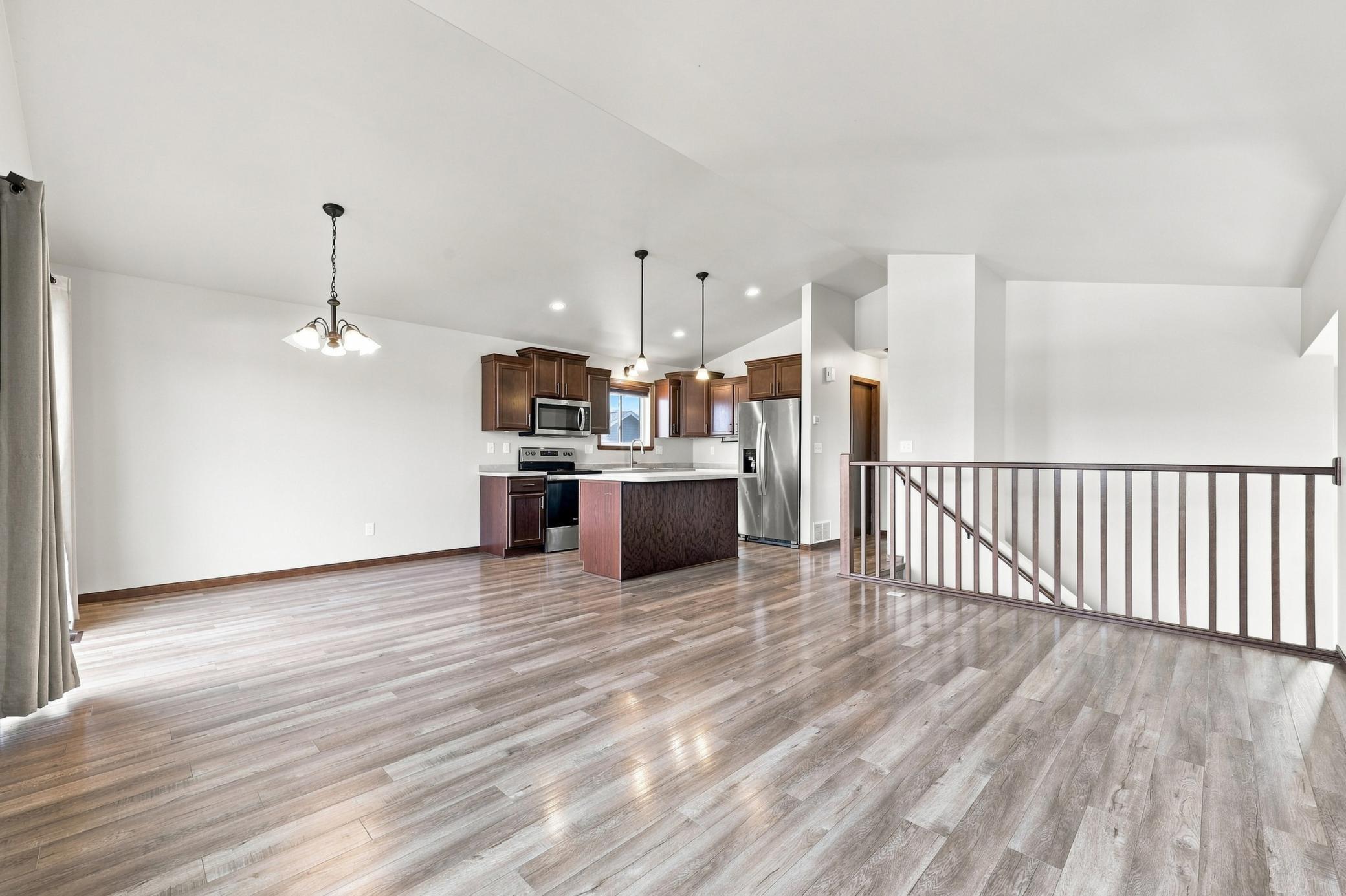 3316 Maple Leaf Loop S Property Photo 5