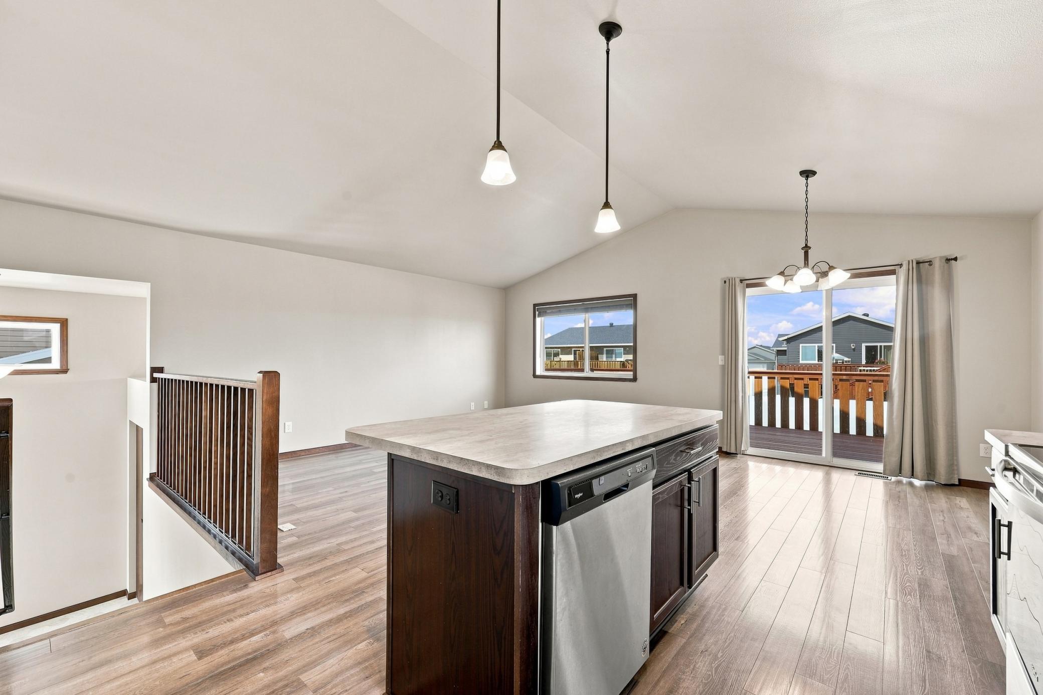 3316 Maple Leaf Loop S Property Photo 9