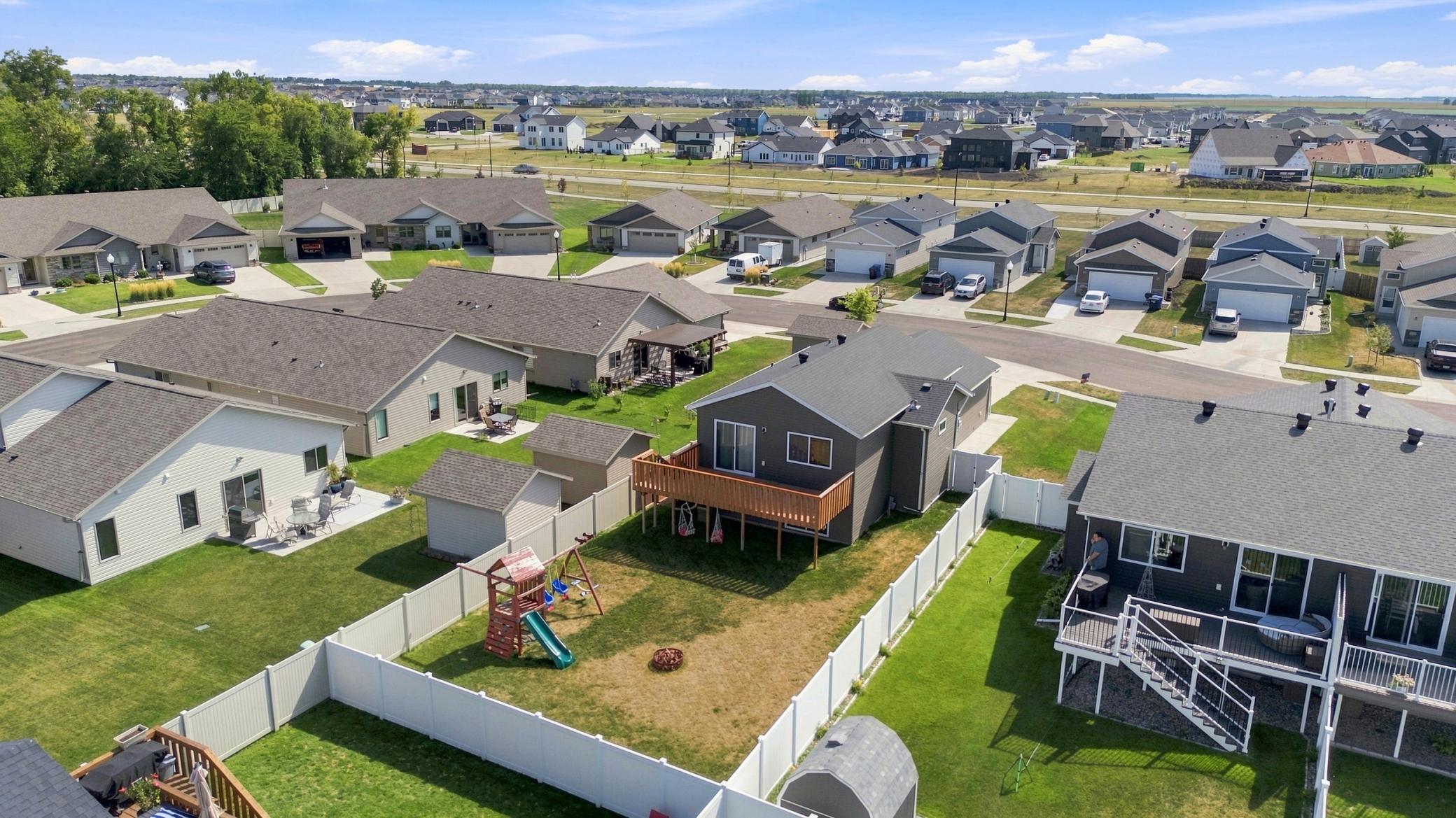 3316 Maple Leaf Loop S Property Photo 31