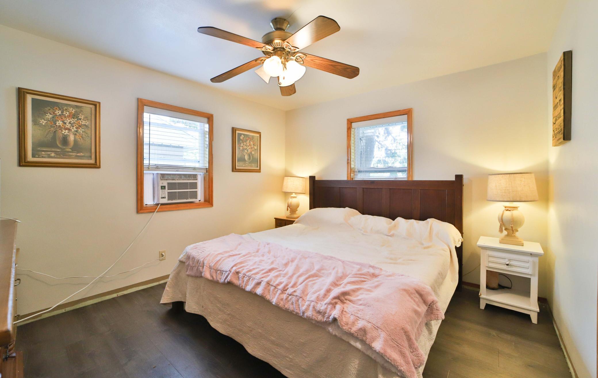 1015 13th Avenue Ne Property Photo 9