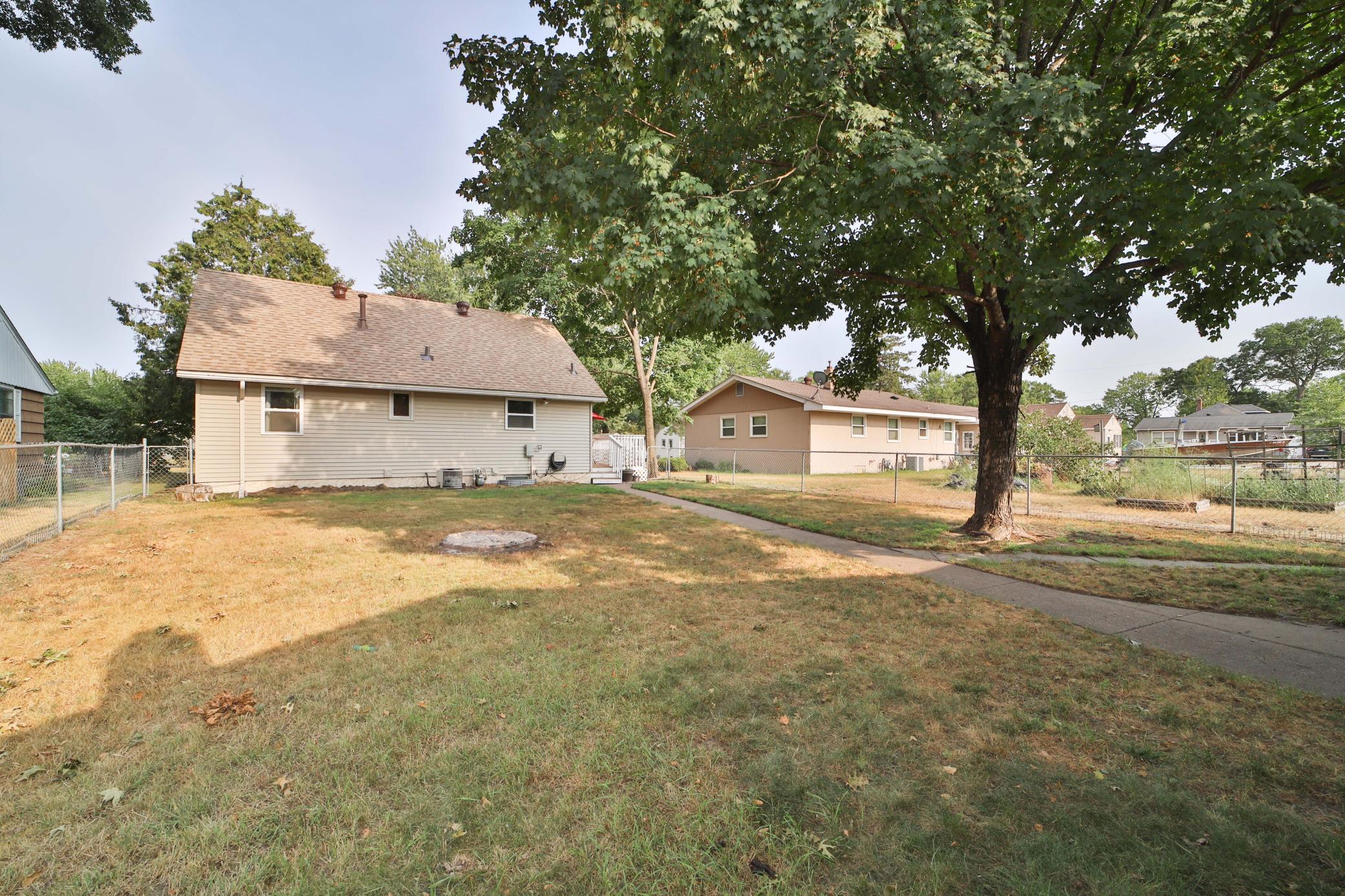 1015 13th Avenue Ne Property Photo 43