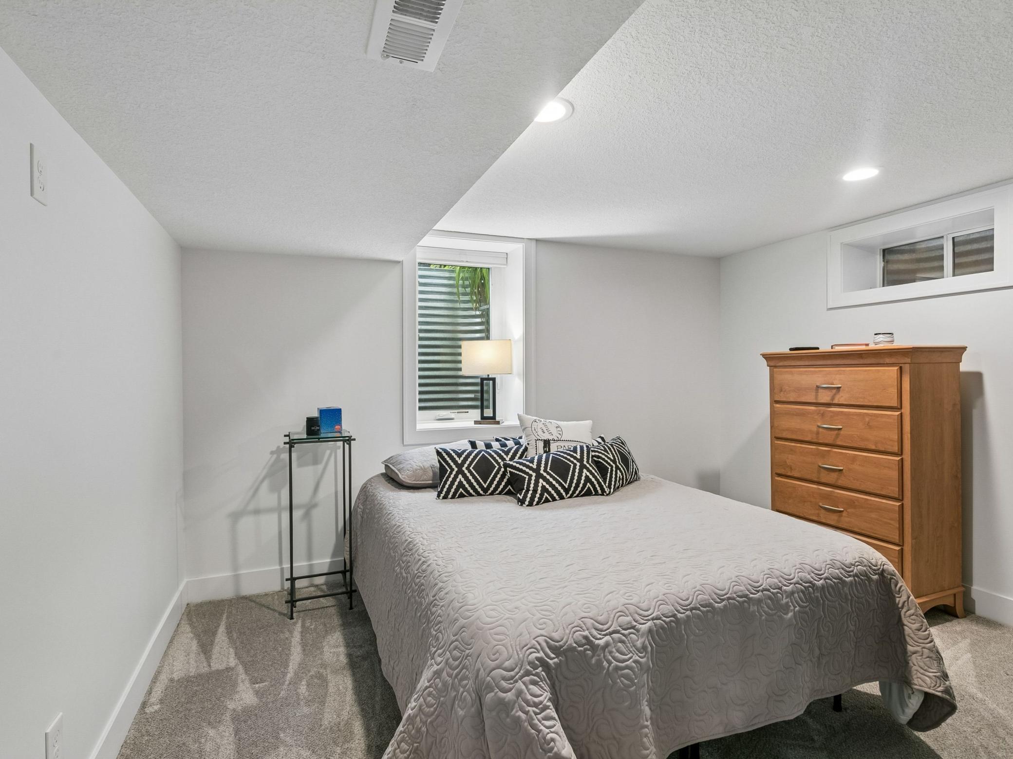 6105 Parnell Avenue Property Photo 19