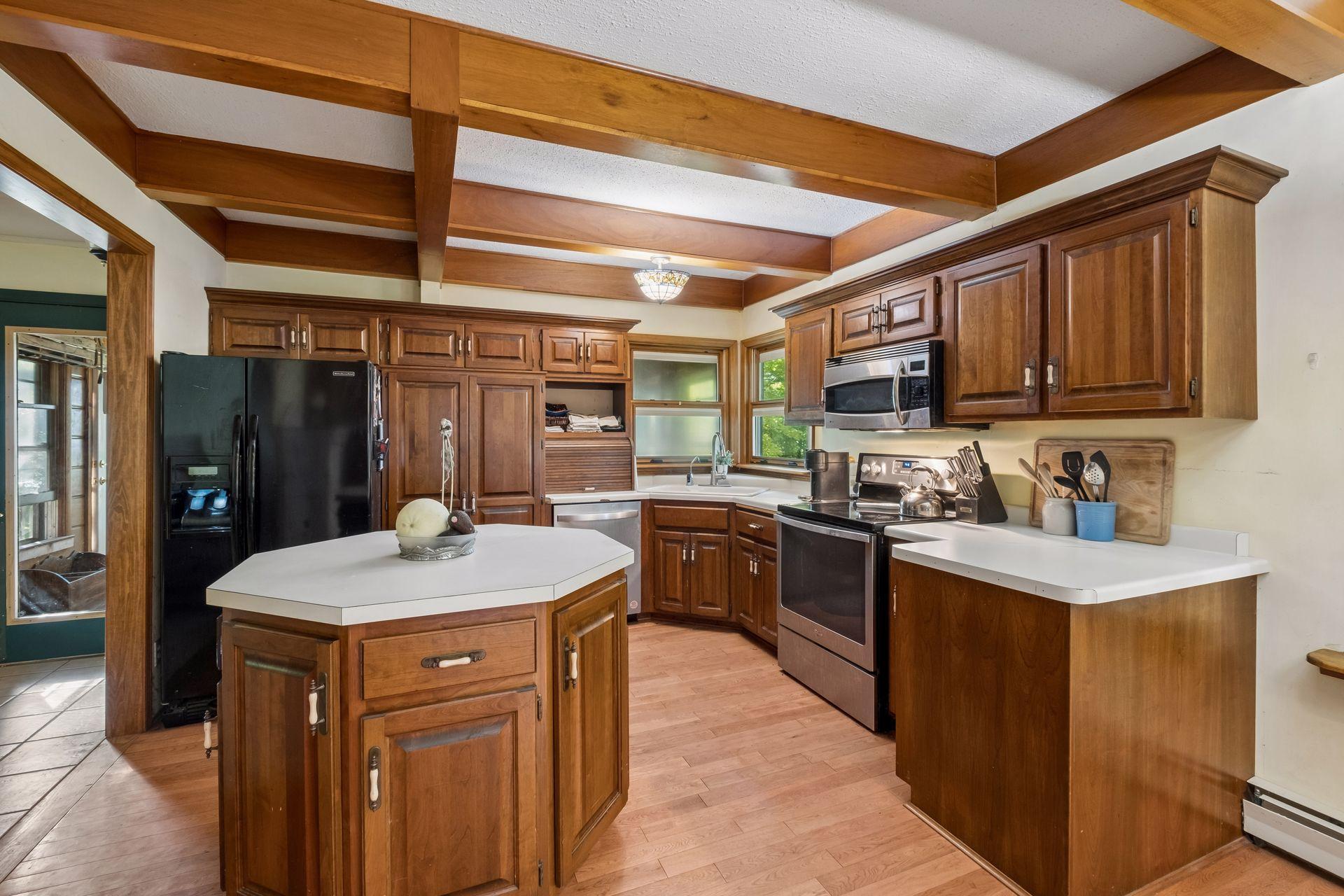 1830 Hansack Avenue Ne Property Photo 6