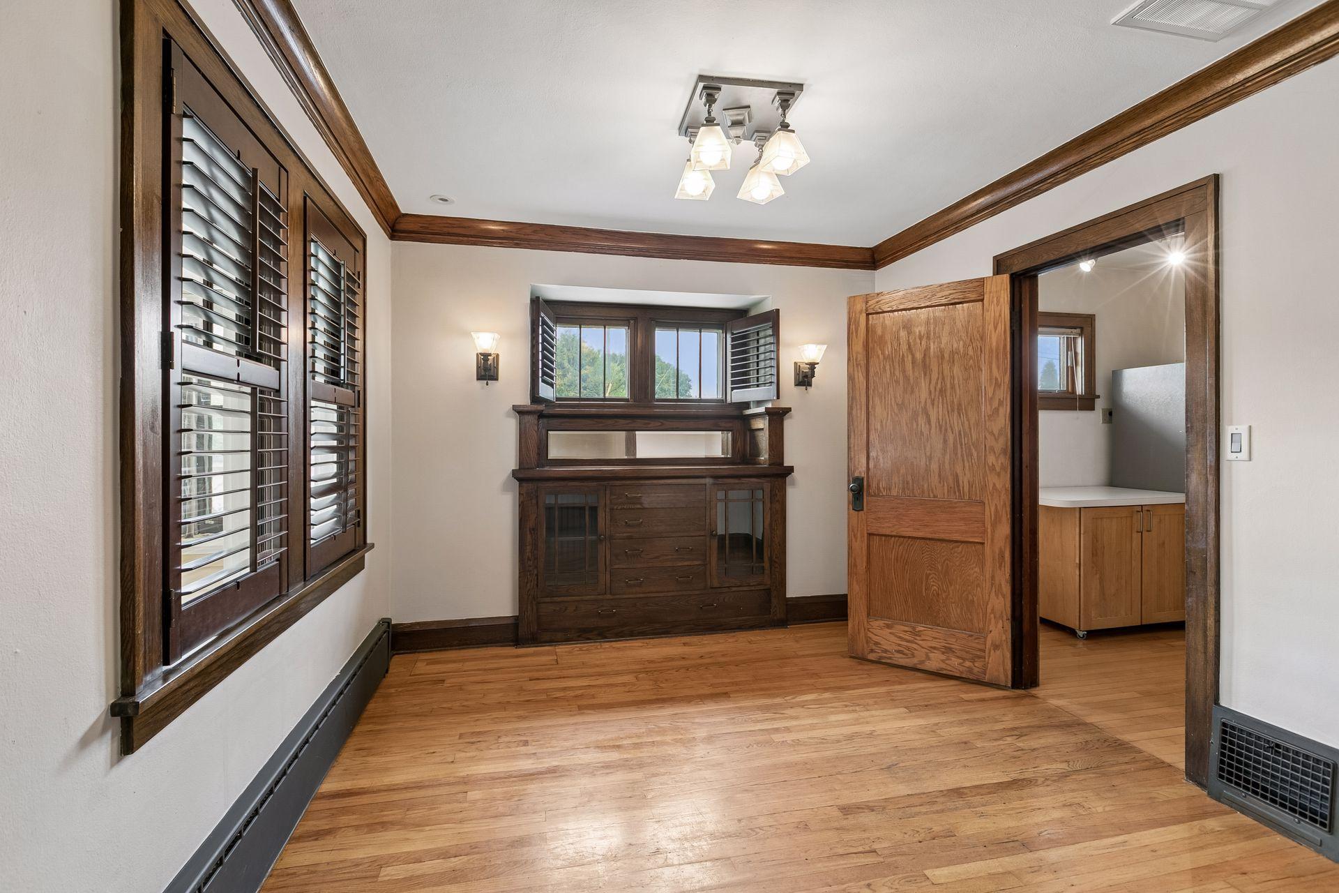 2043 Berkeley Avenue Property Photo 12