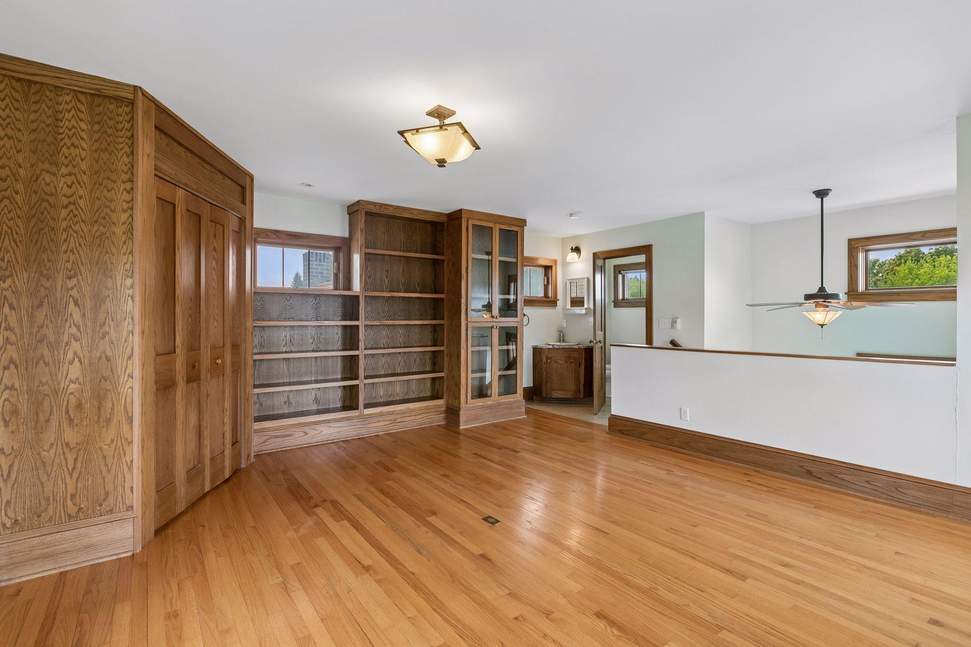 2043 Berkeley Avenue Property Photo 29