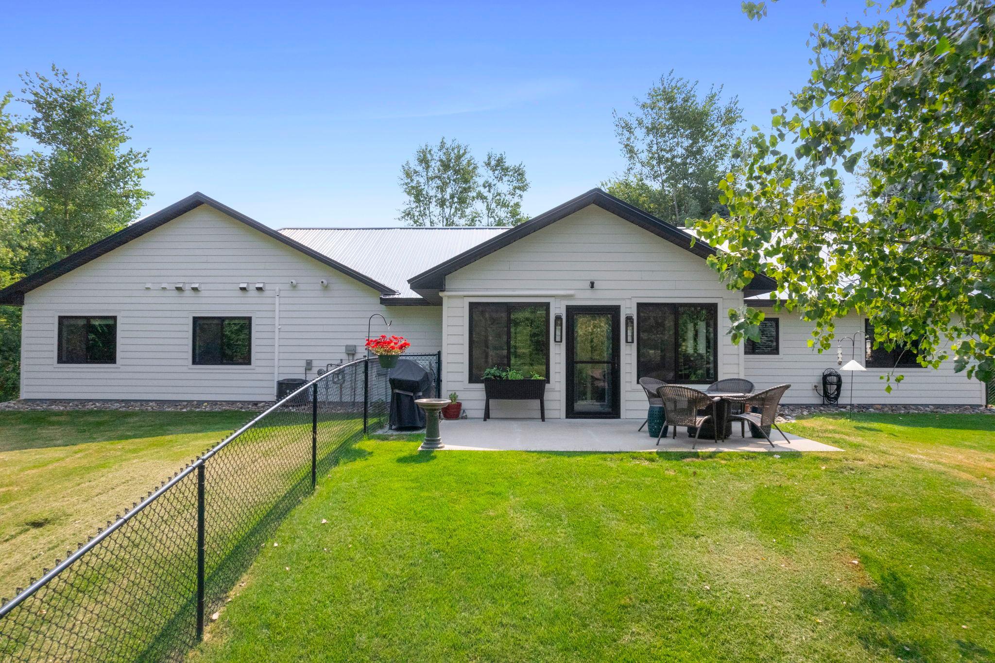 939 235th Street Property Photo 44