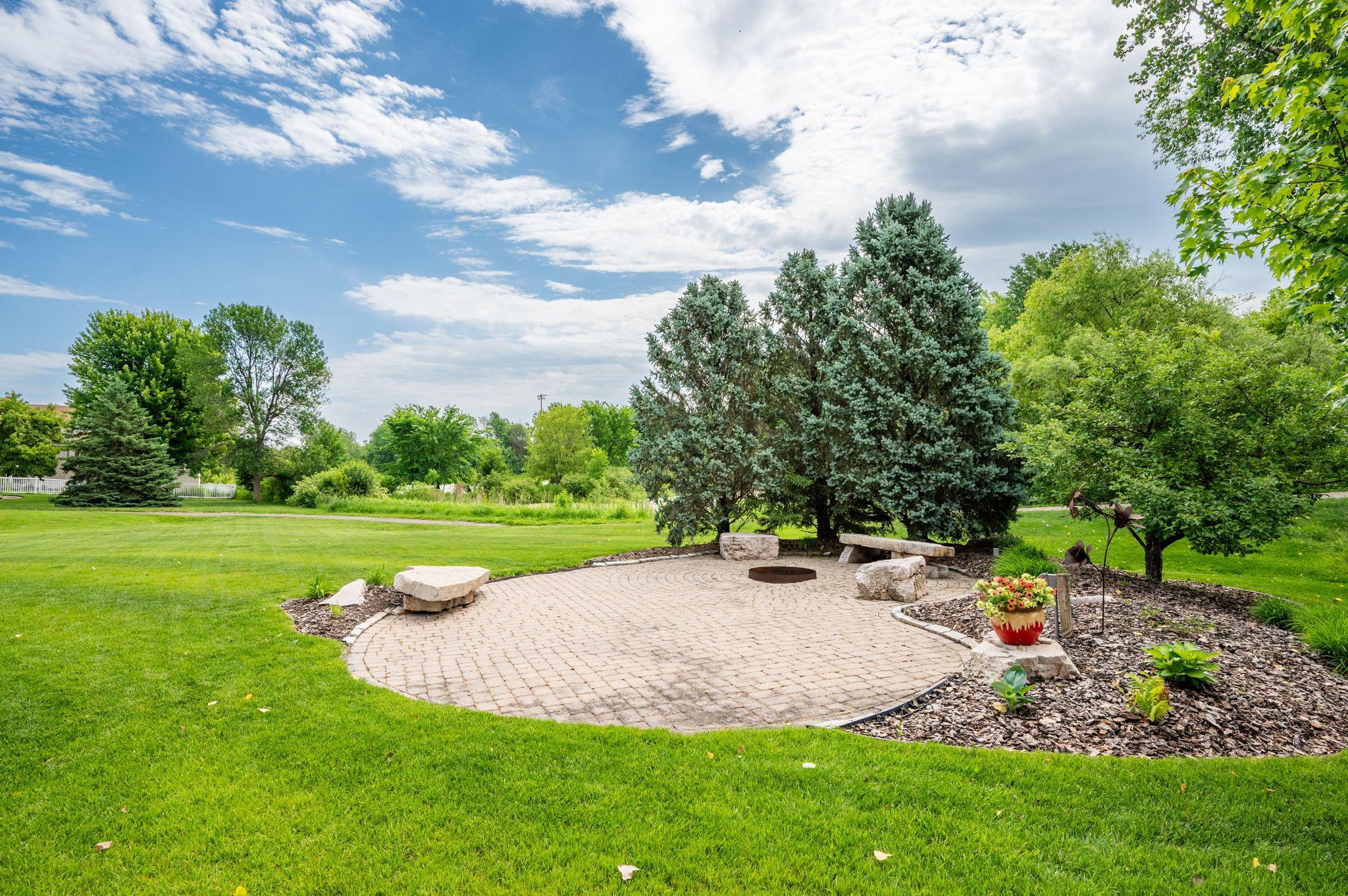 6786 Yellowstone Lane N Property Photo 41