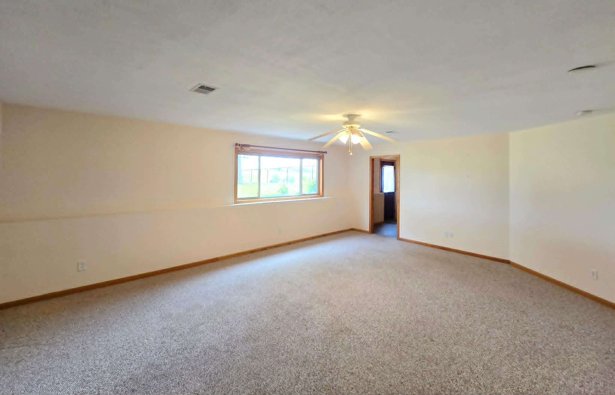 1015 Bluestem Lane Property Photo 16