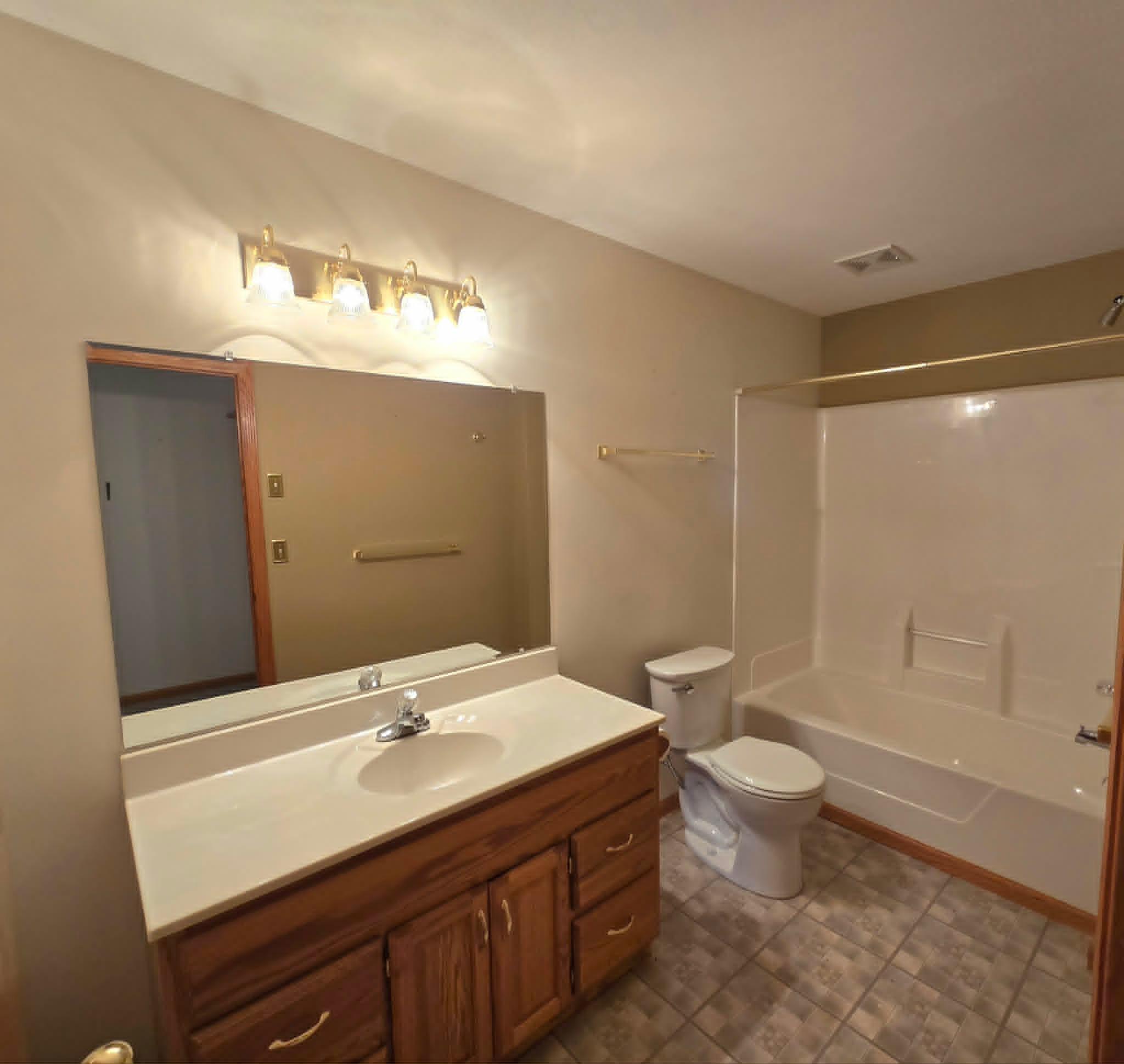 1015 Bluestem Lane Property Photo 18