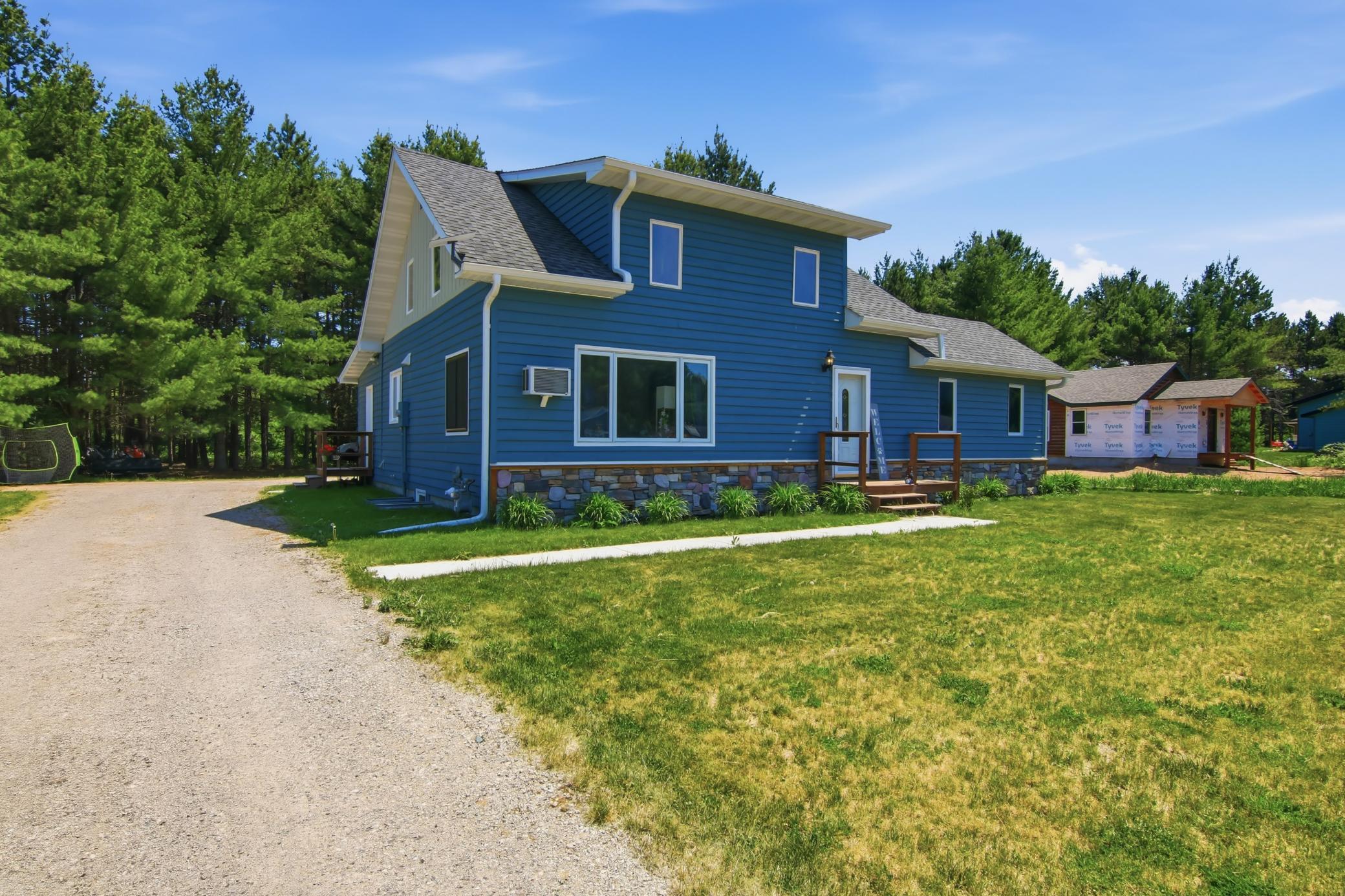 26574 White Pine Avenue N Property Photo 4