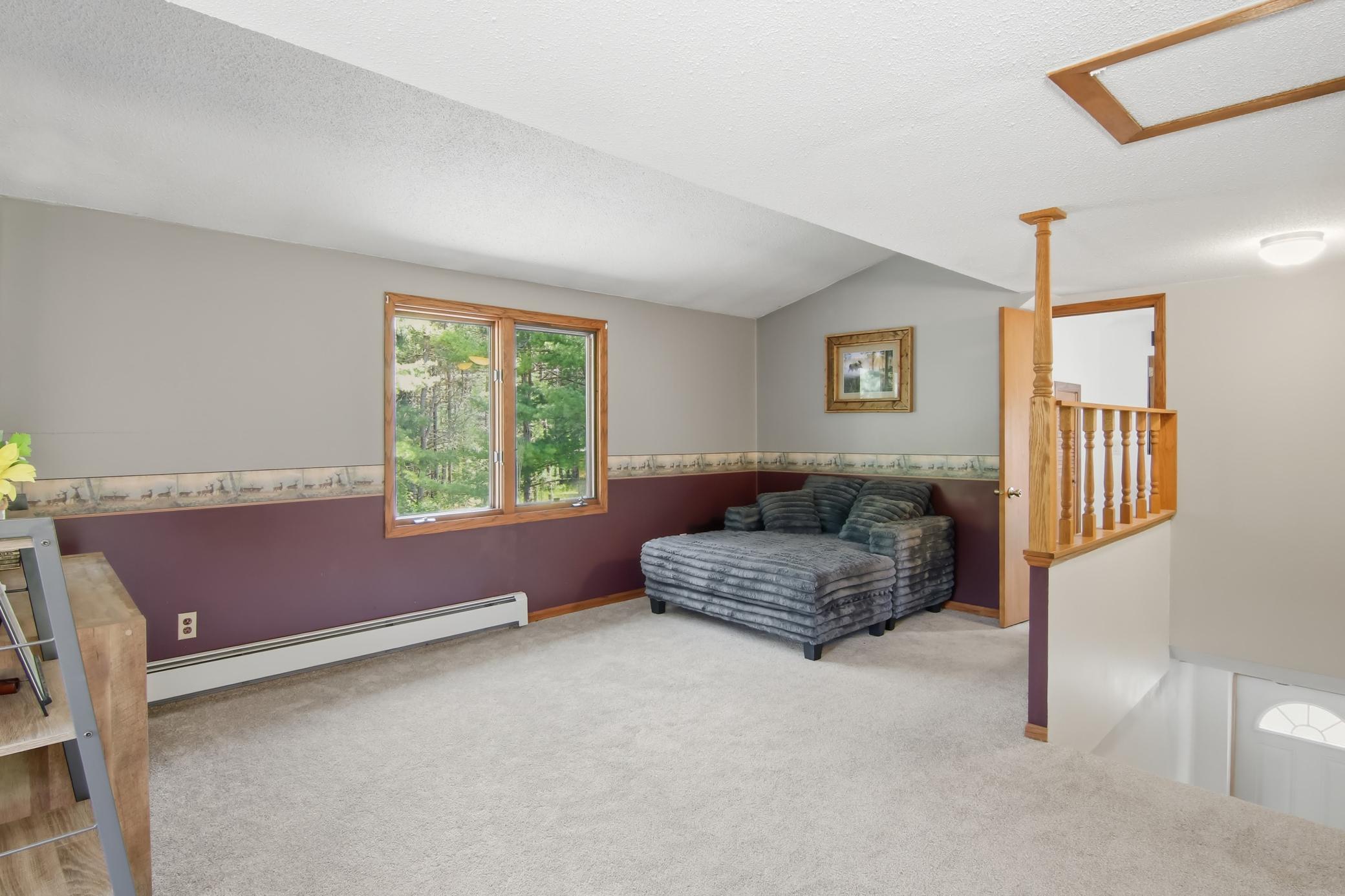 26574 White Pine Avenue N Property Photo 9