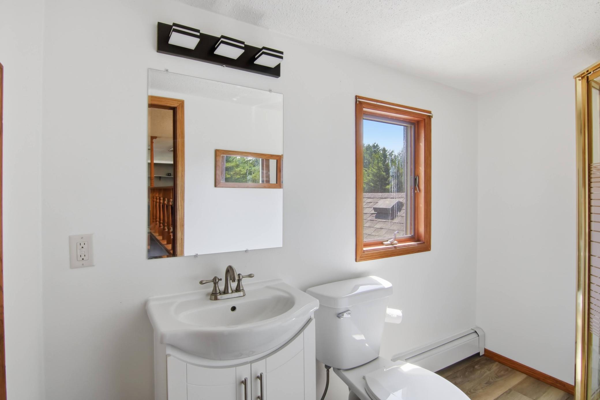 26574 White Pine Avenue N Property Photo 11