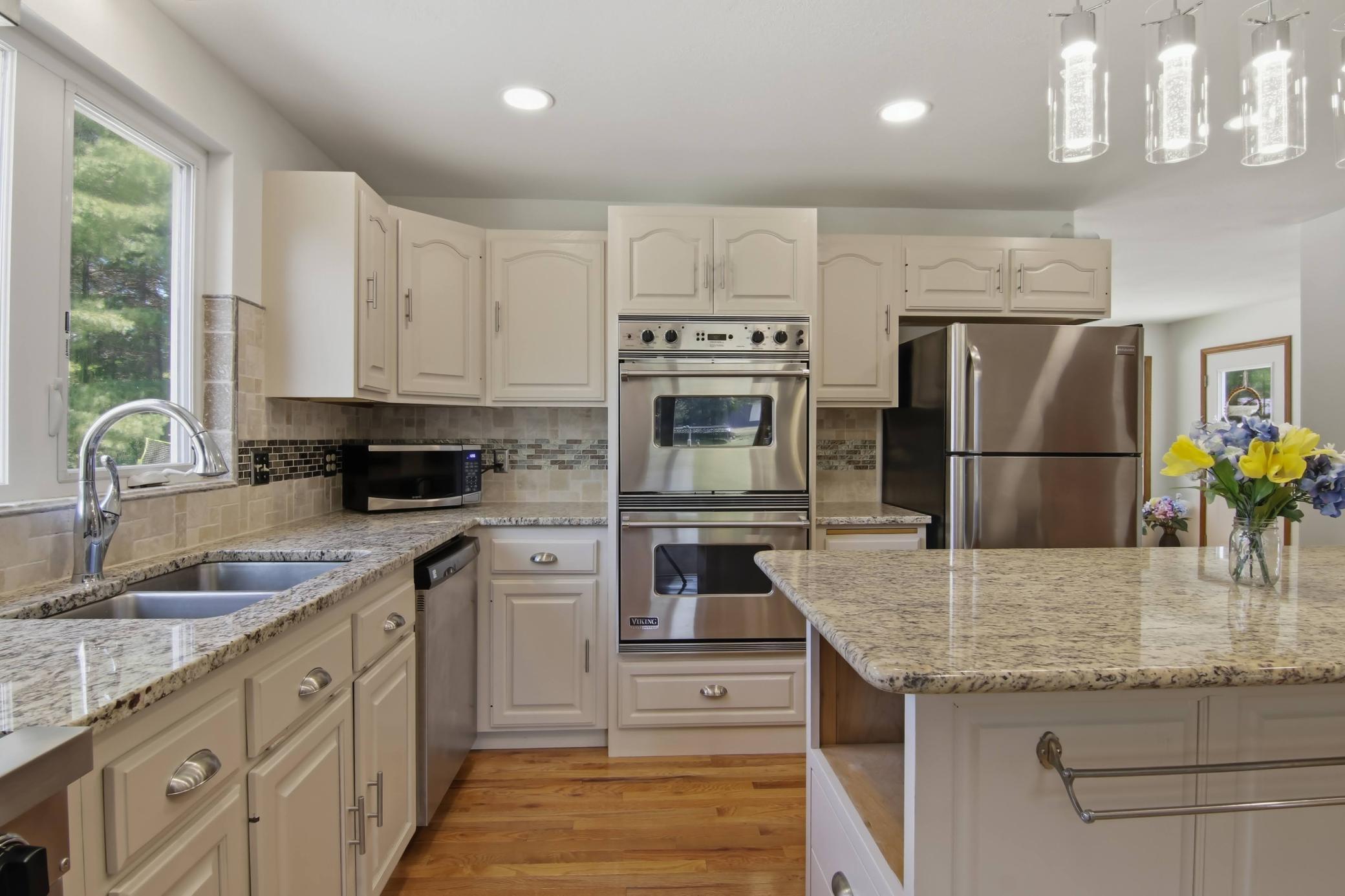 26574 White Pine Avenue N Property Photo 15