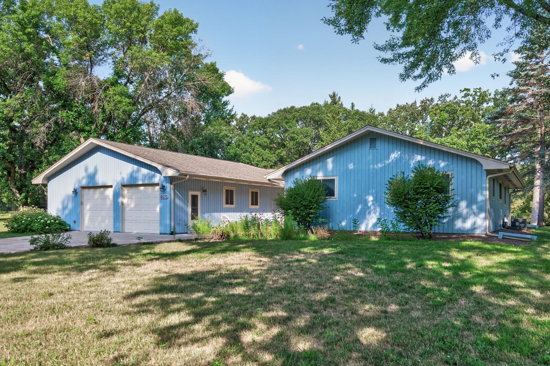 6033 Oak Circle Property Photo 1