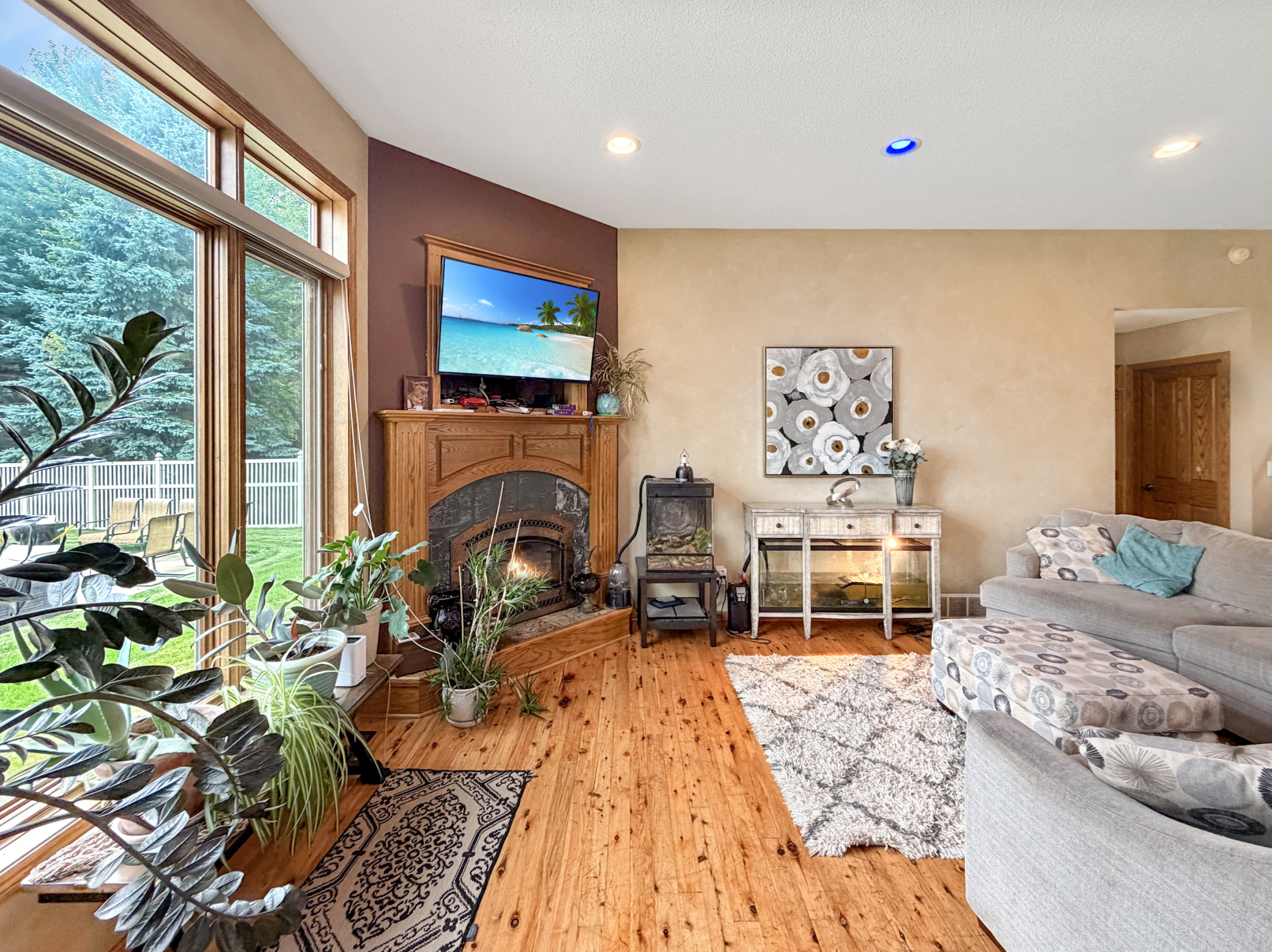 1910 Temminck Rd Property Photo 11