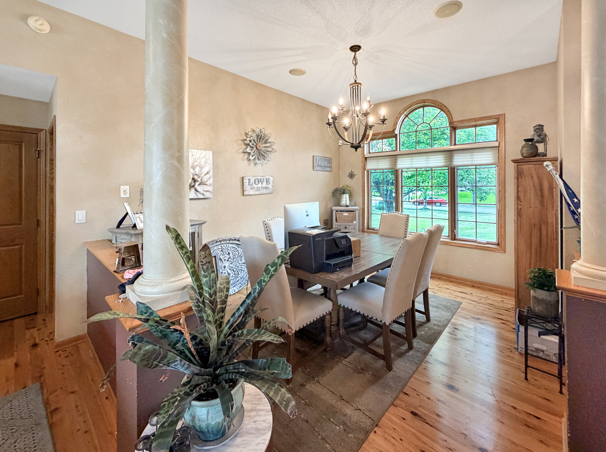 1910 Temminck Rd Property Photo 15