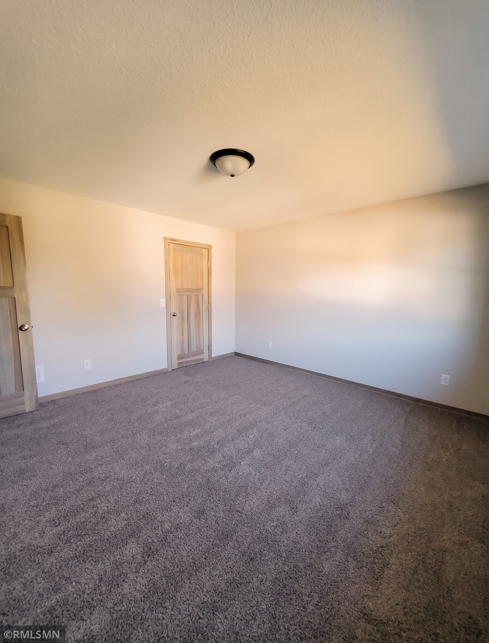 679-685 Heritage Lane Property Photo 21