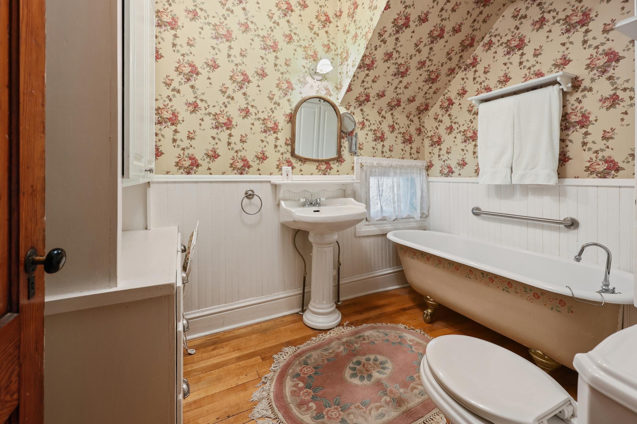 327 4th Avenue S Property Photo 41