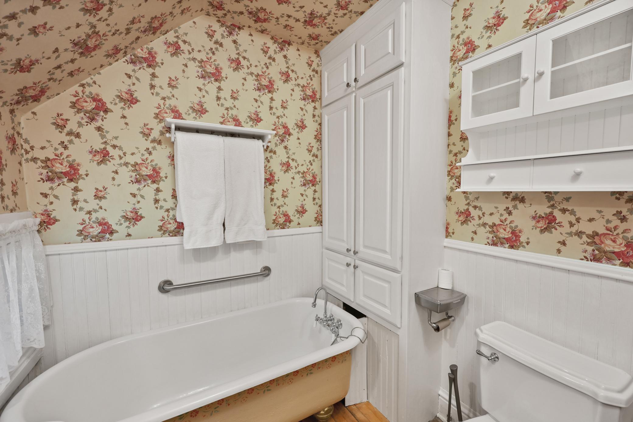 327 4th Avenue S Property Photo 42