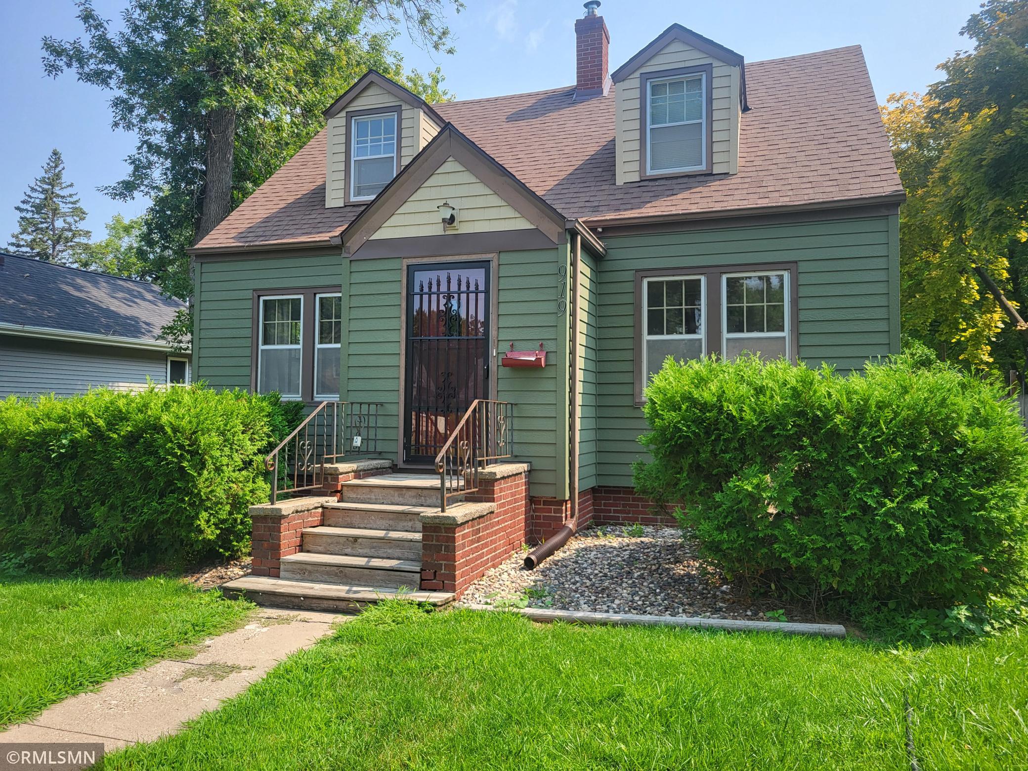 919 6th Street Sw Property Photo 2