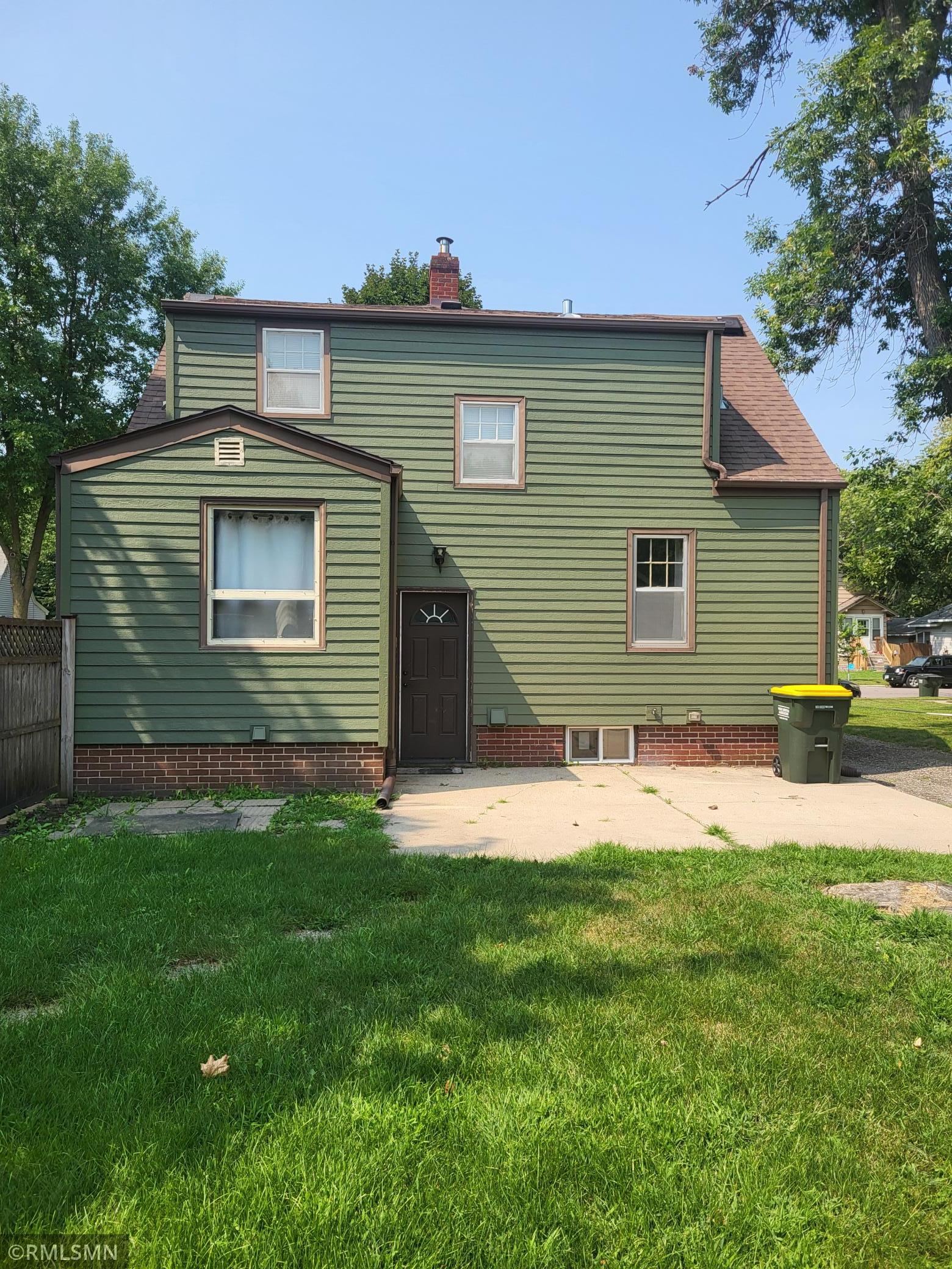 919 6th Street Sw Property Photo 4