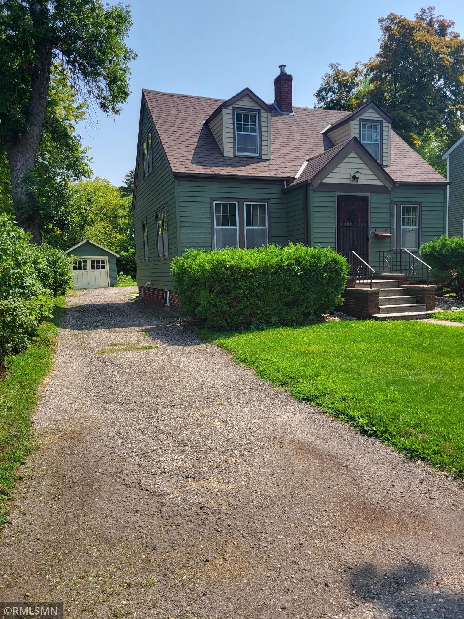 919 6th Street Sw Property Photo 5