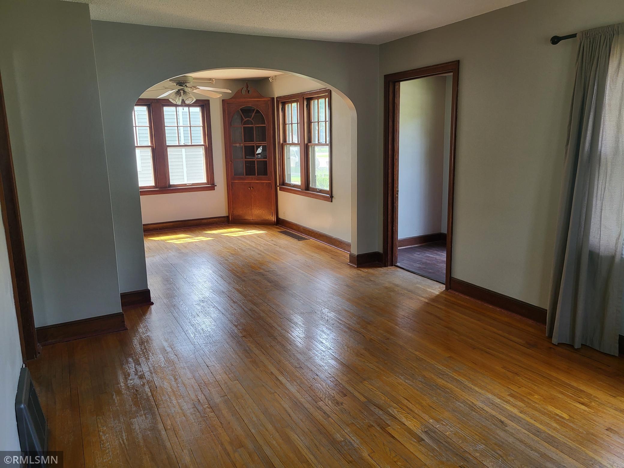 919 6th Street Sw Property Photo 8