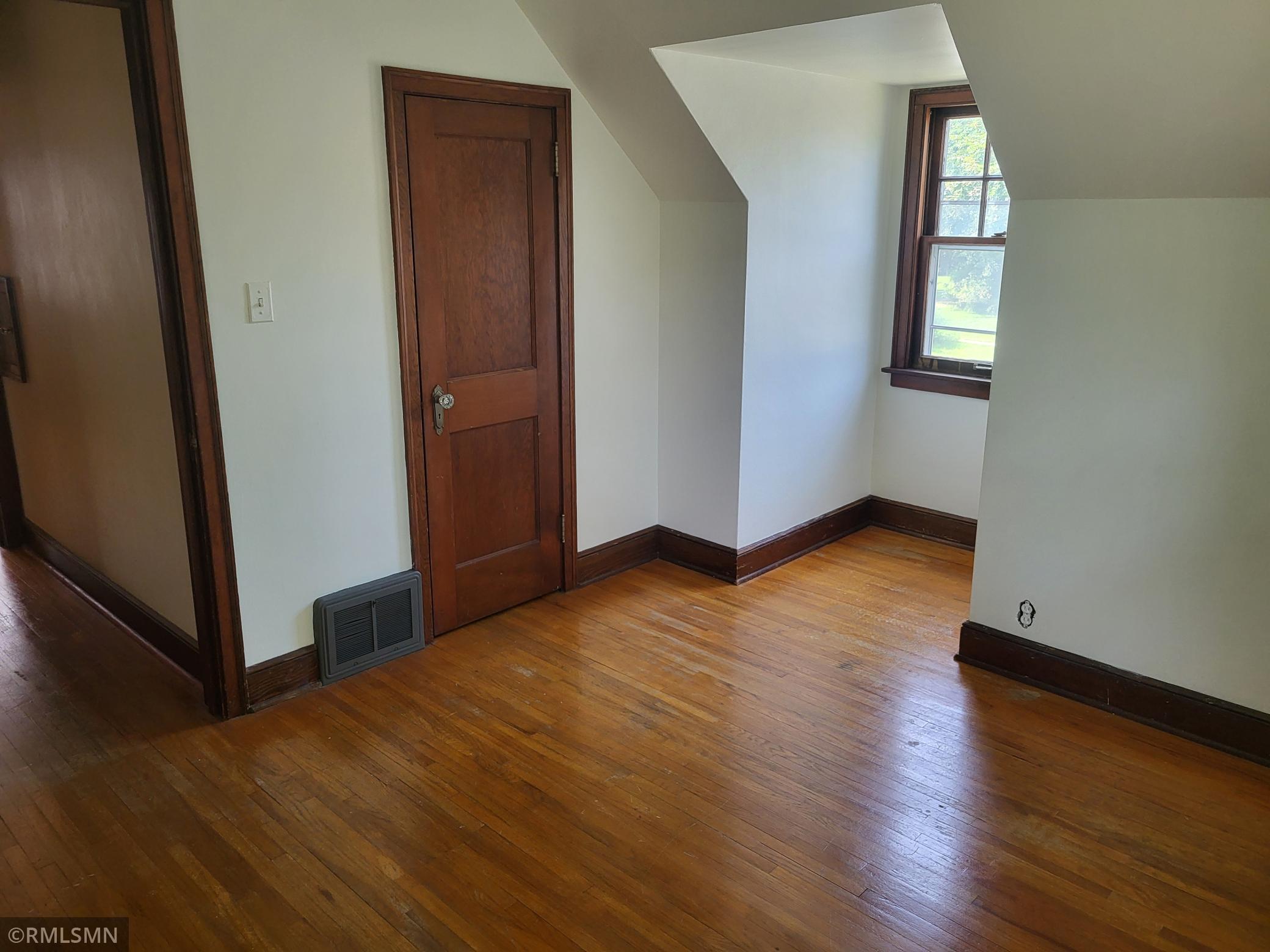 919 6th Street Sw Property Photo 18
