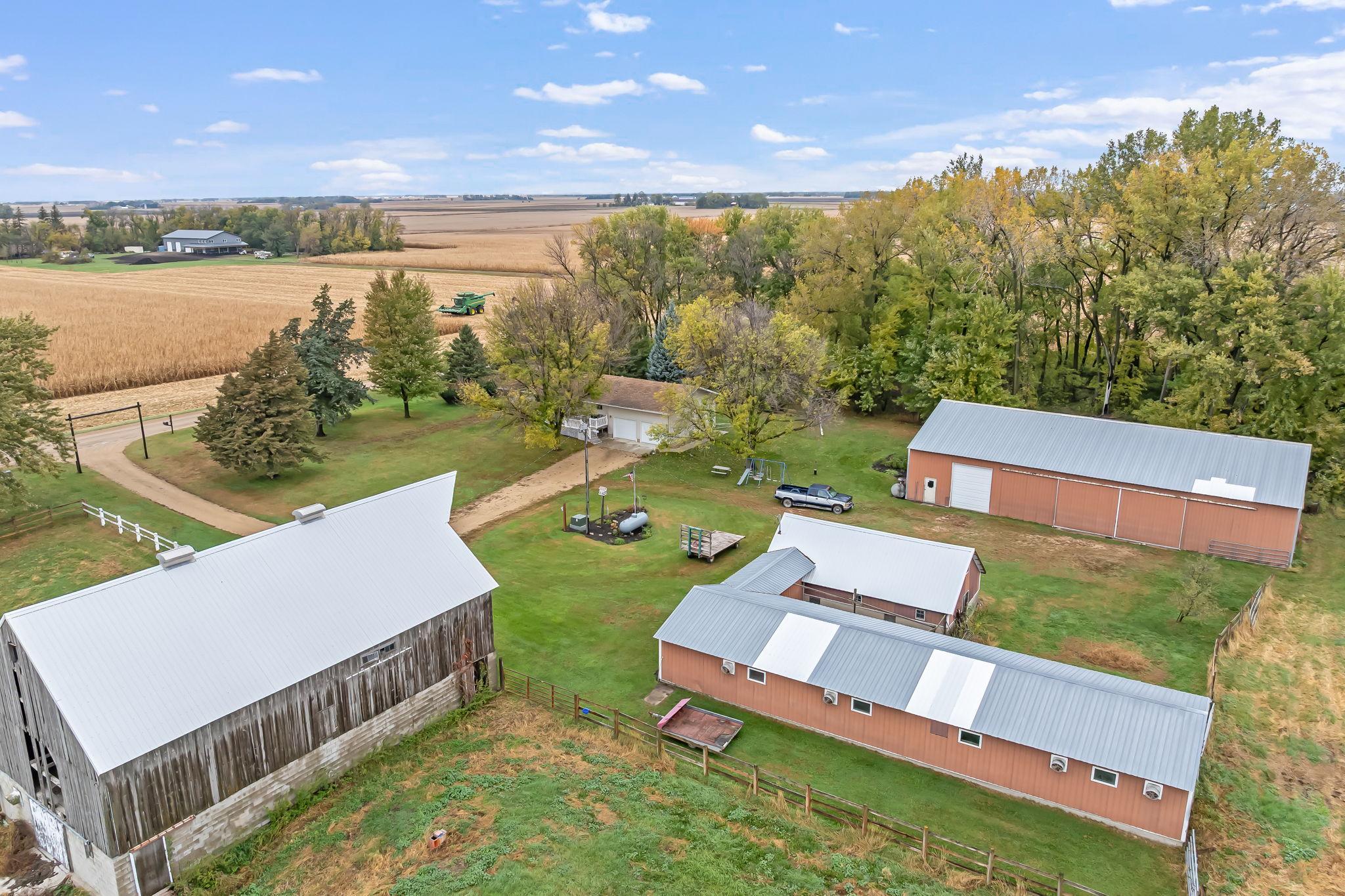 30298 20th Street Property Photo 4