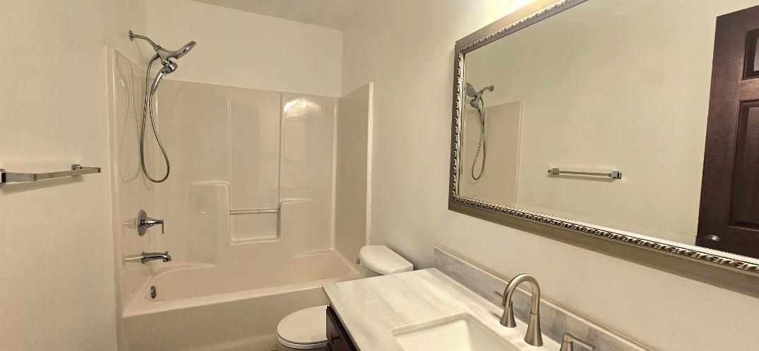 13 E 3rd Street Property Photo 24