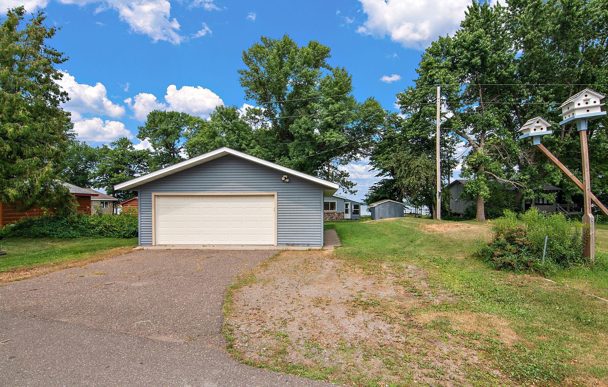 4228 Point Walk Property Photo 4