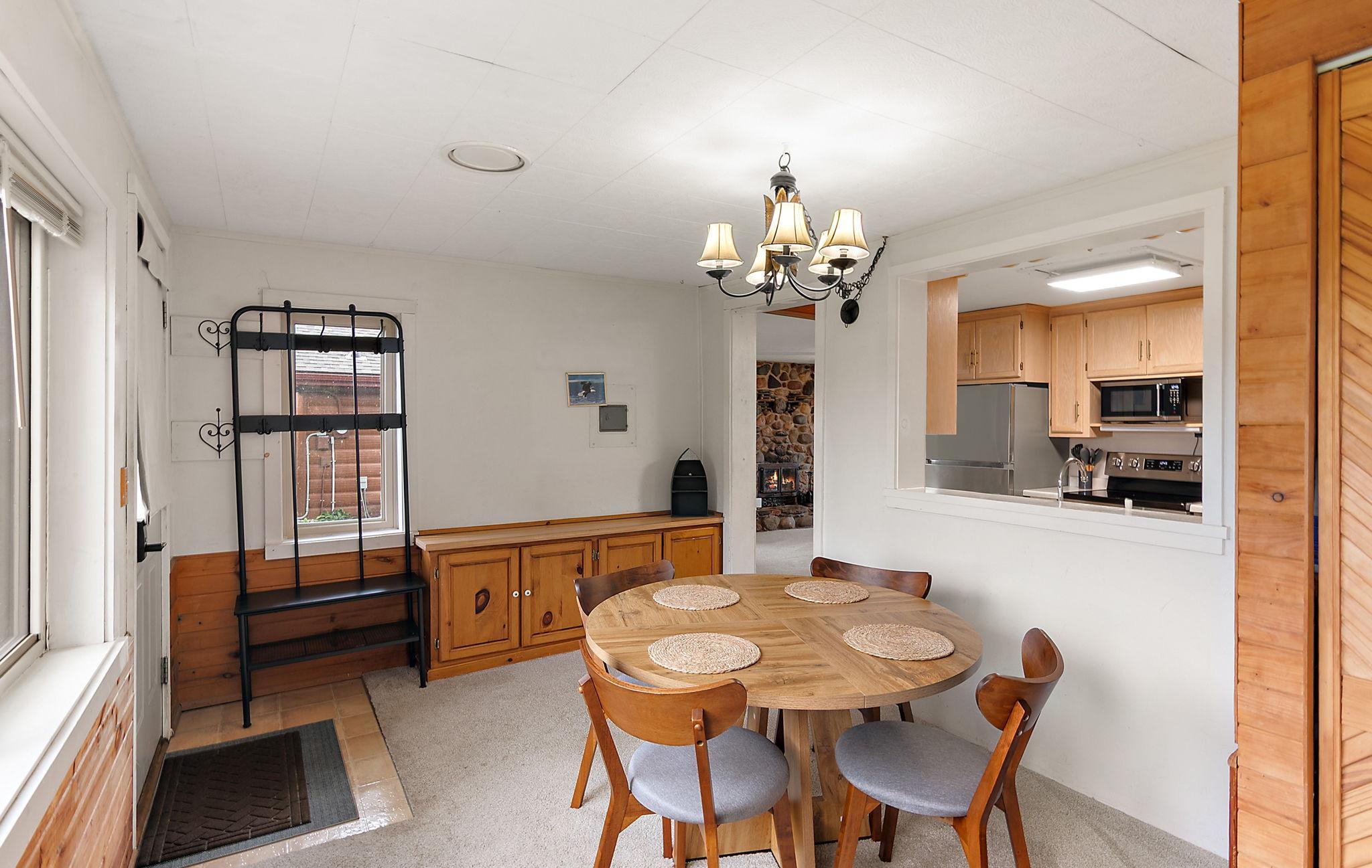 4228 Point Walk Property Photo 9