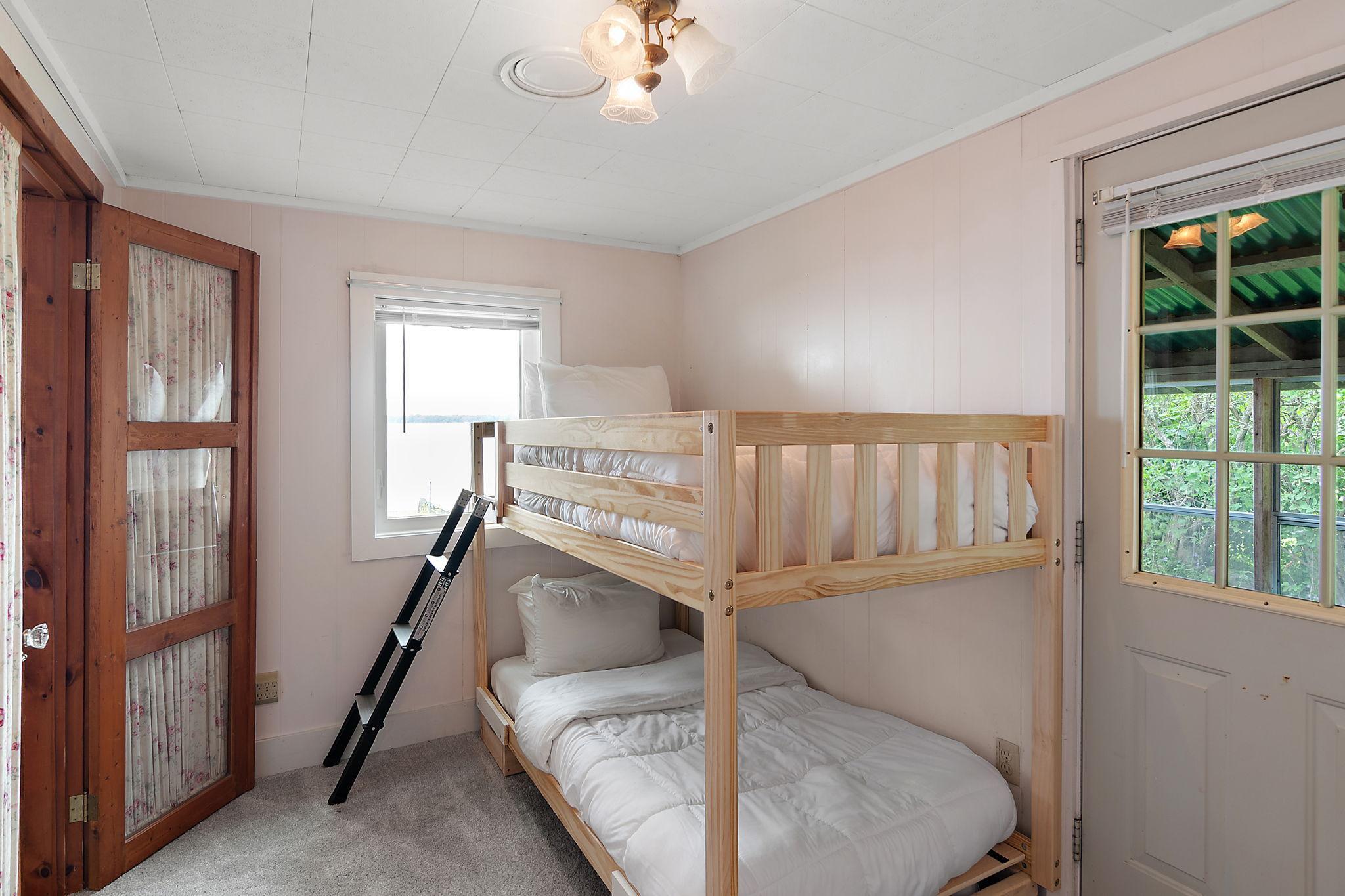 4228 Point Walk Property Photo 12