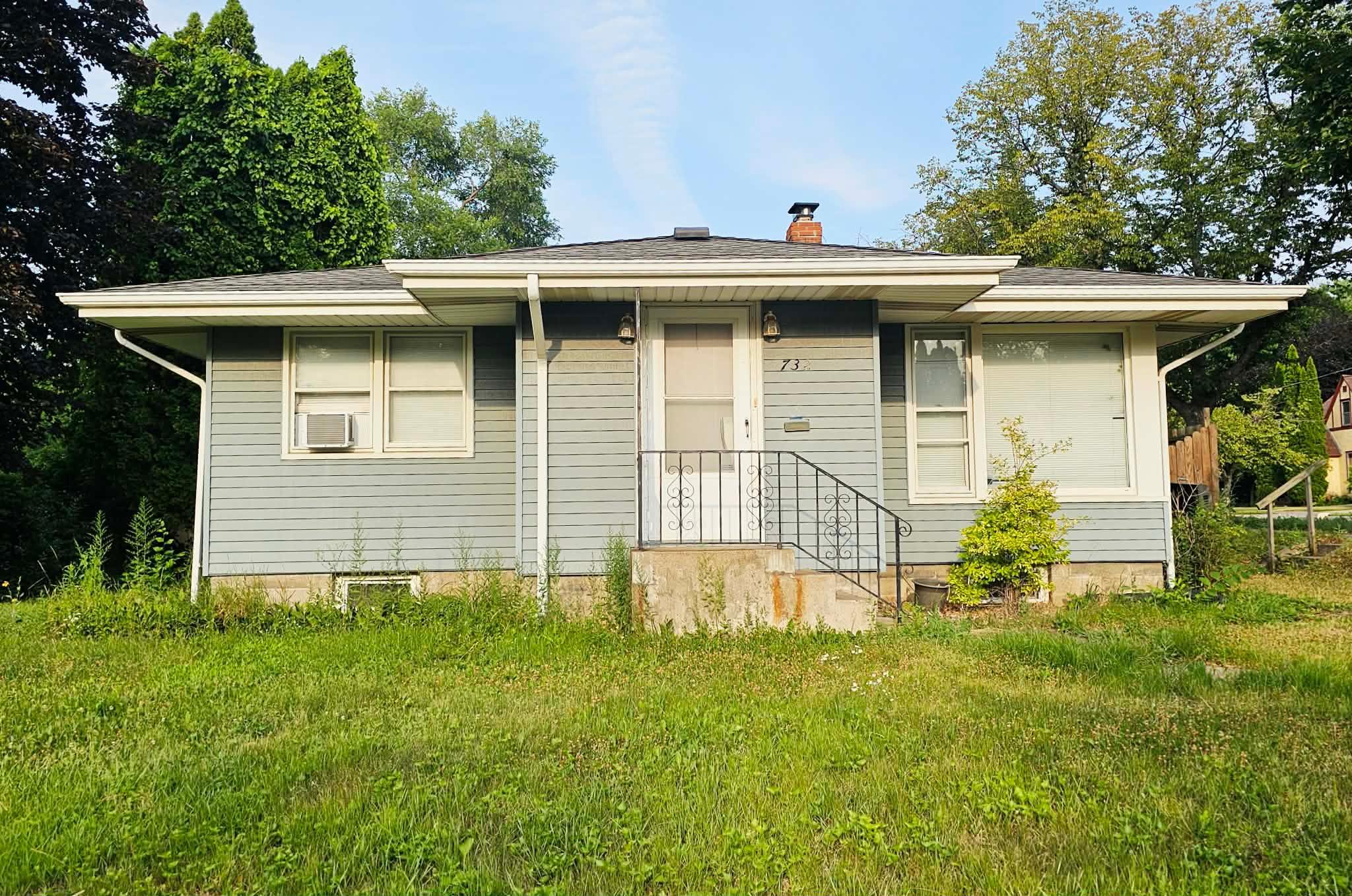 732 State Street Property Photo 1