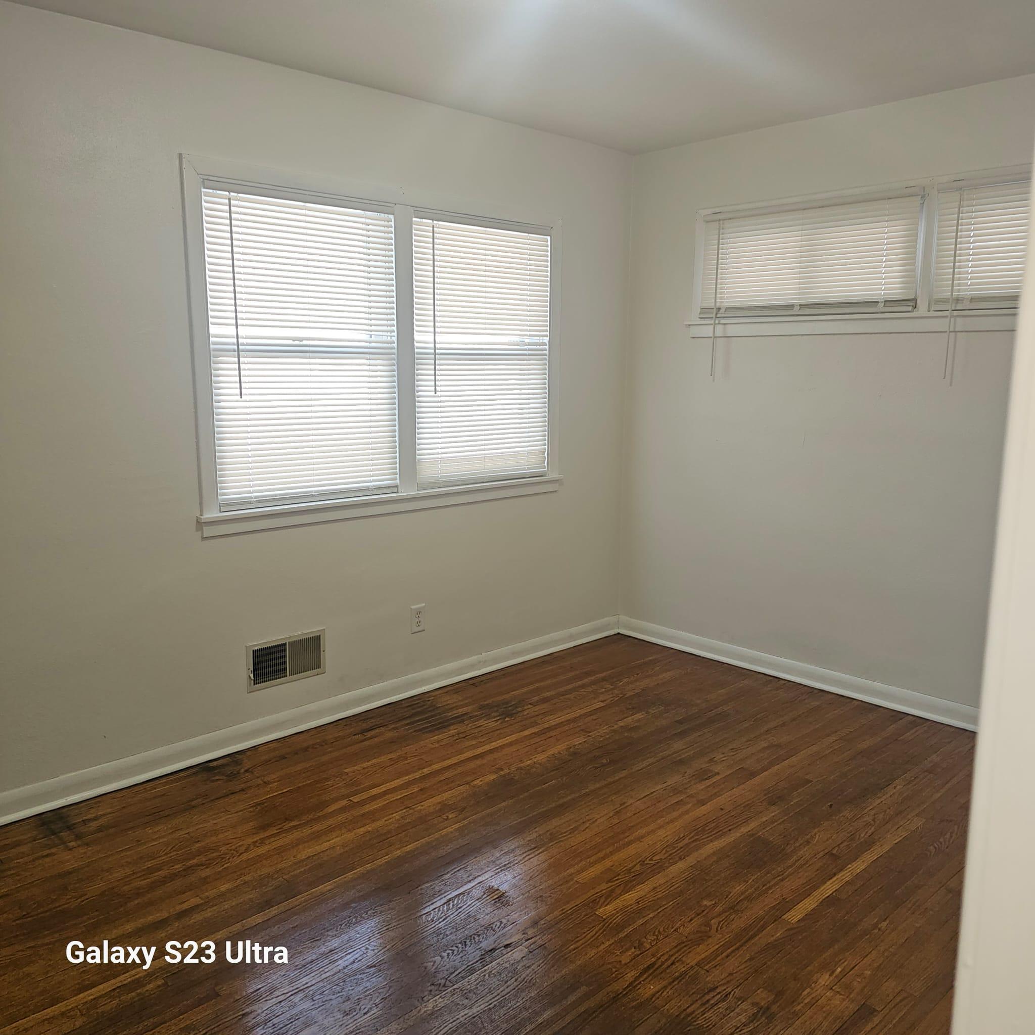 732 State Street Property Photo 5