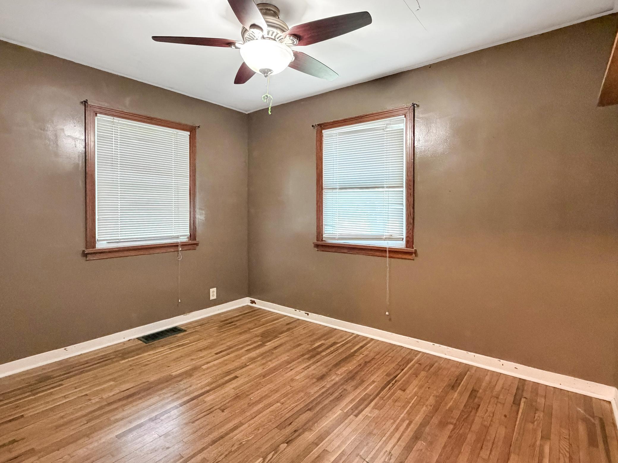 504 Edgewood Avenue Property Photo 6