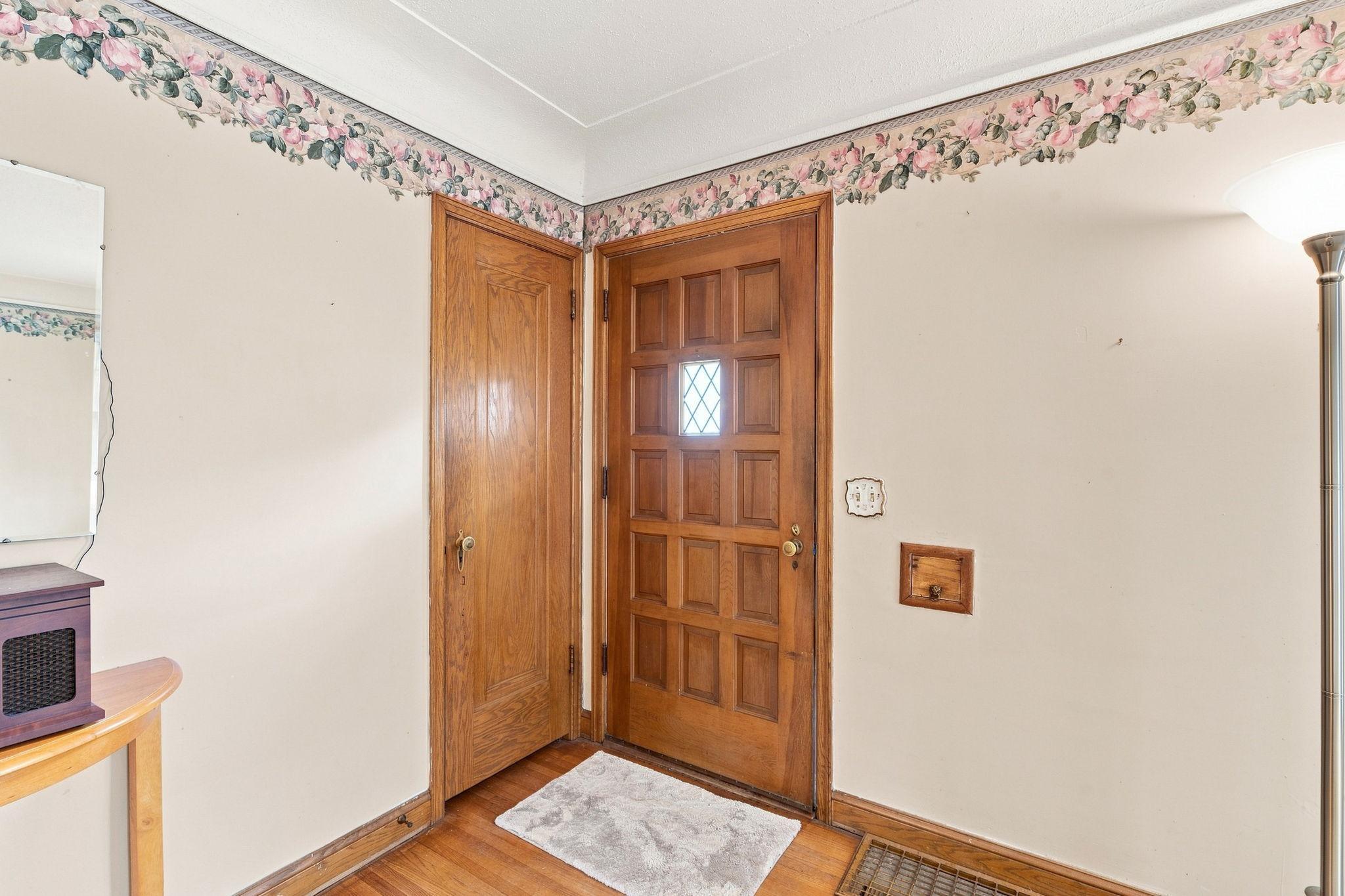 3326 Lincoln Street Ne Property Photo 11