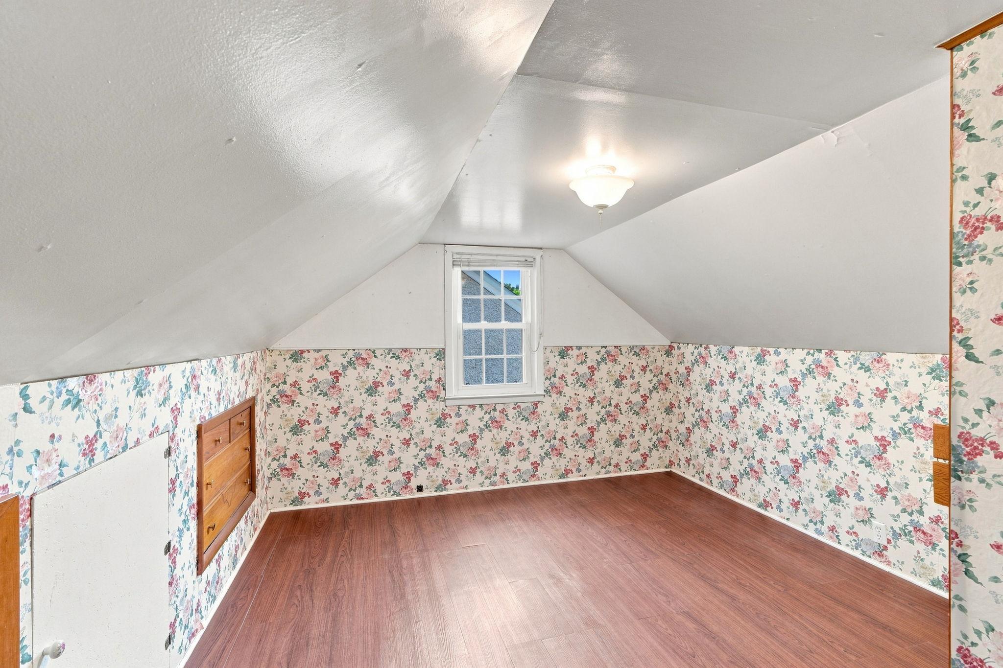 3326 Lincoln Street Ne Property Photo 25