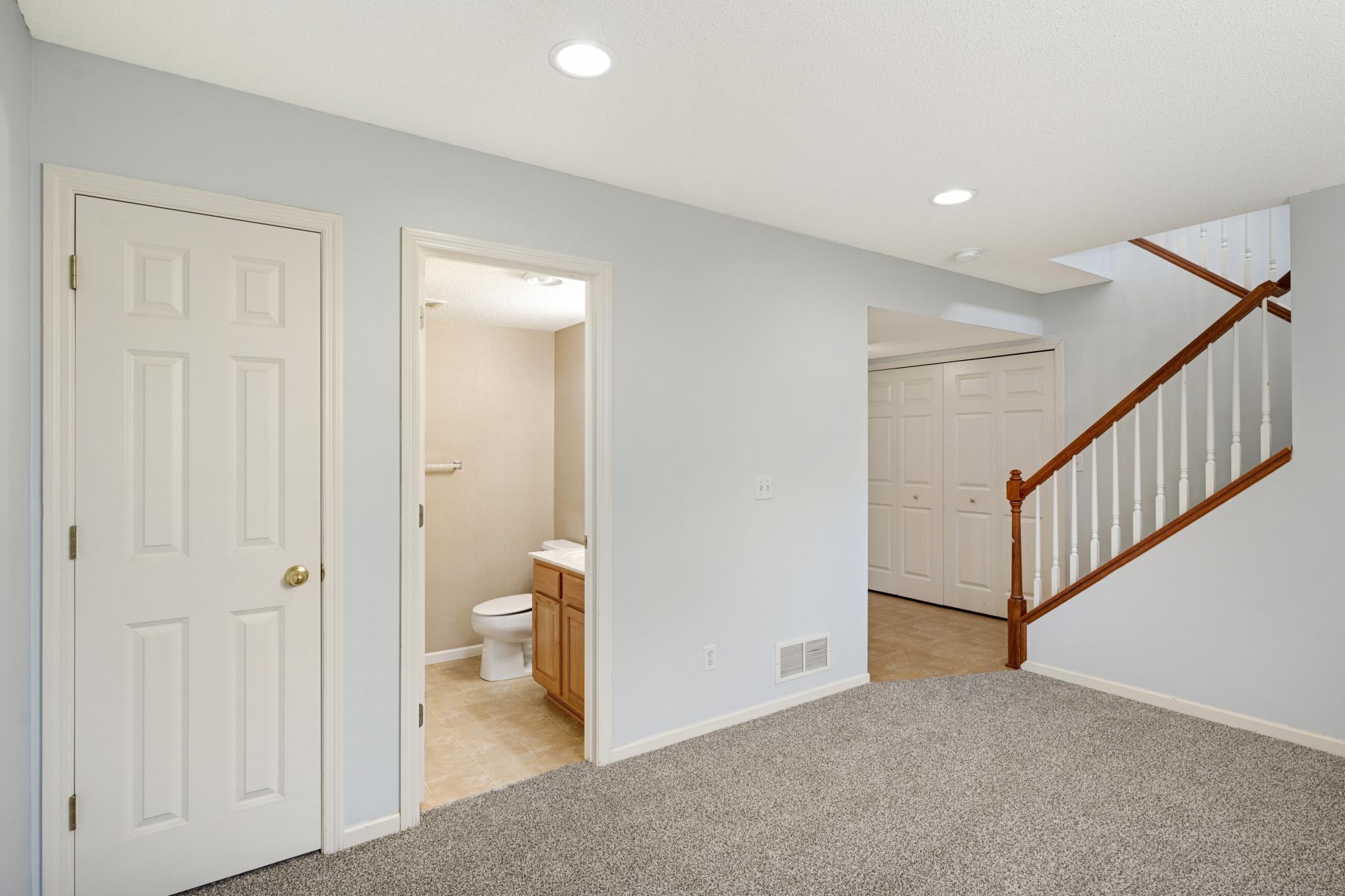 15729 Porchlight Lane Property Photo 32