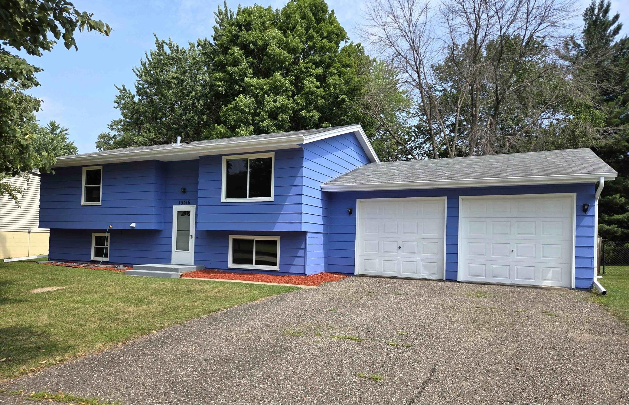 13316 Valley Forge Lane N Property Photo 1