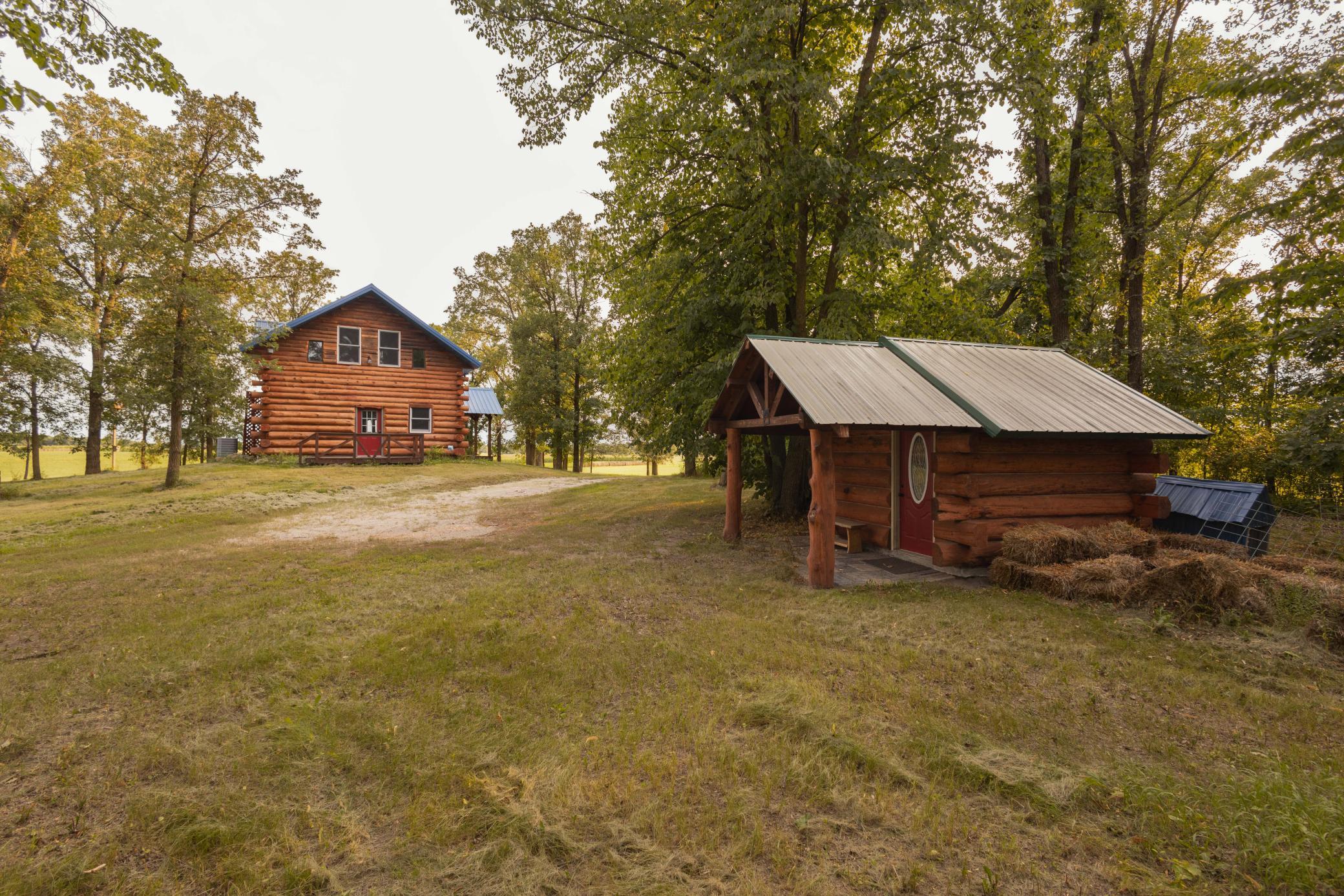 17231 330th Avenue Property Photo 5